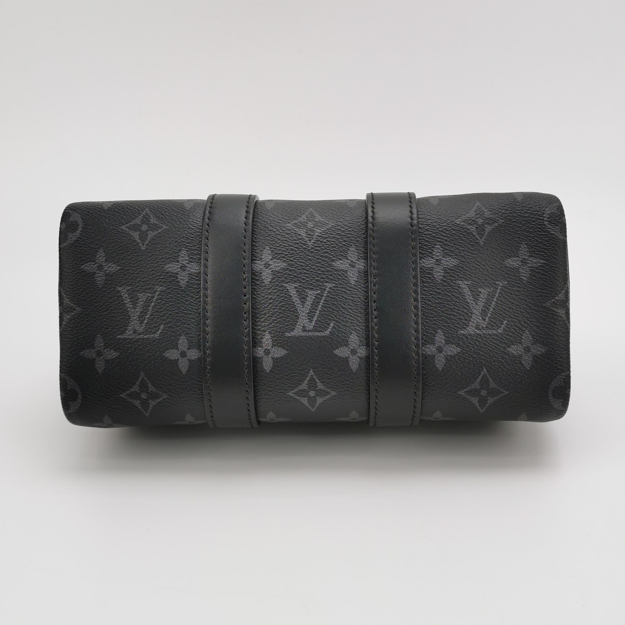 Louis Vuitton(LV) Keepall Bandouliere Bag Reverse Monogram Eclipse Canvas 25 — photo 6 of 18