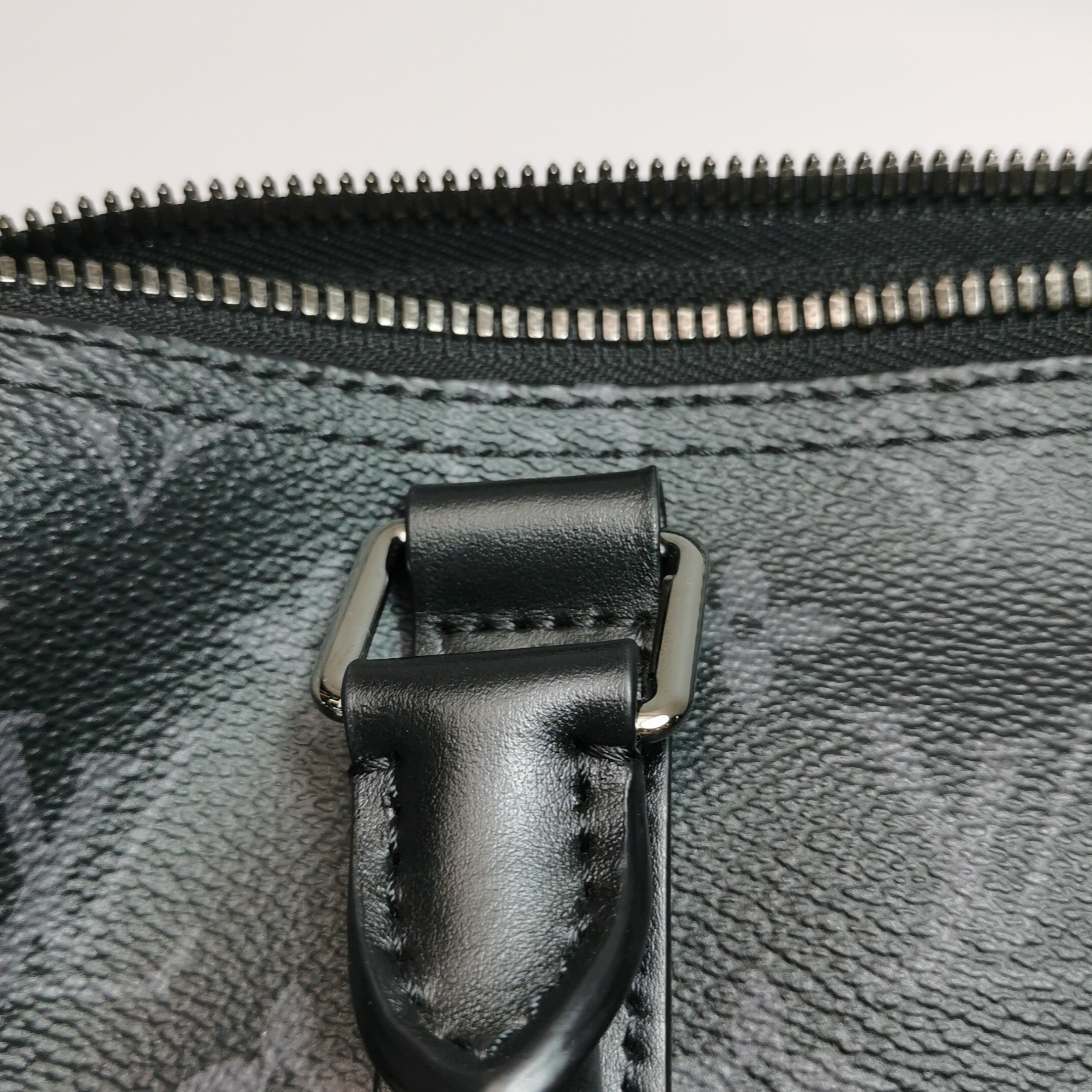 Louis Vuitton(LV) Keepall Bandouliere Bag Reverse Monogram Eclipse Canvas 25 — photo 8 of 18