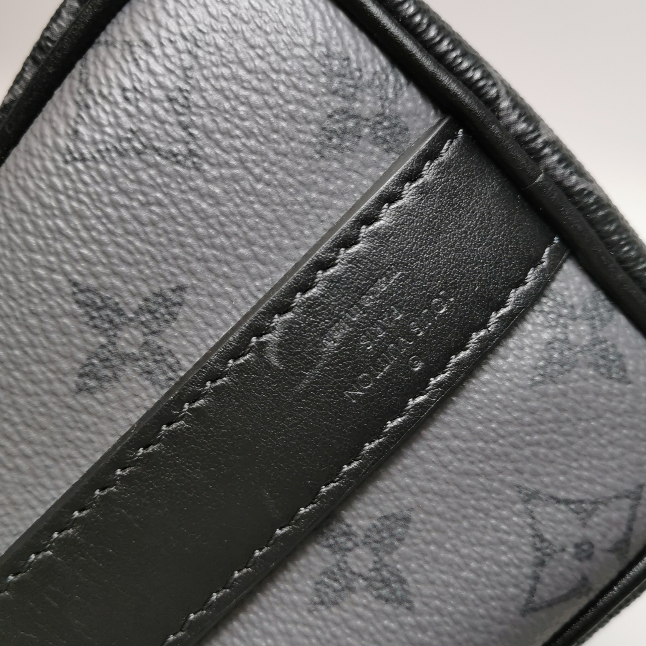 Louis Vuitton(LV) Keepall Bandouliere Bag Reverse Monogram Eclipse Canvas 25 — photo 12 of 18
