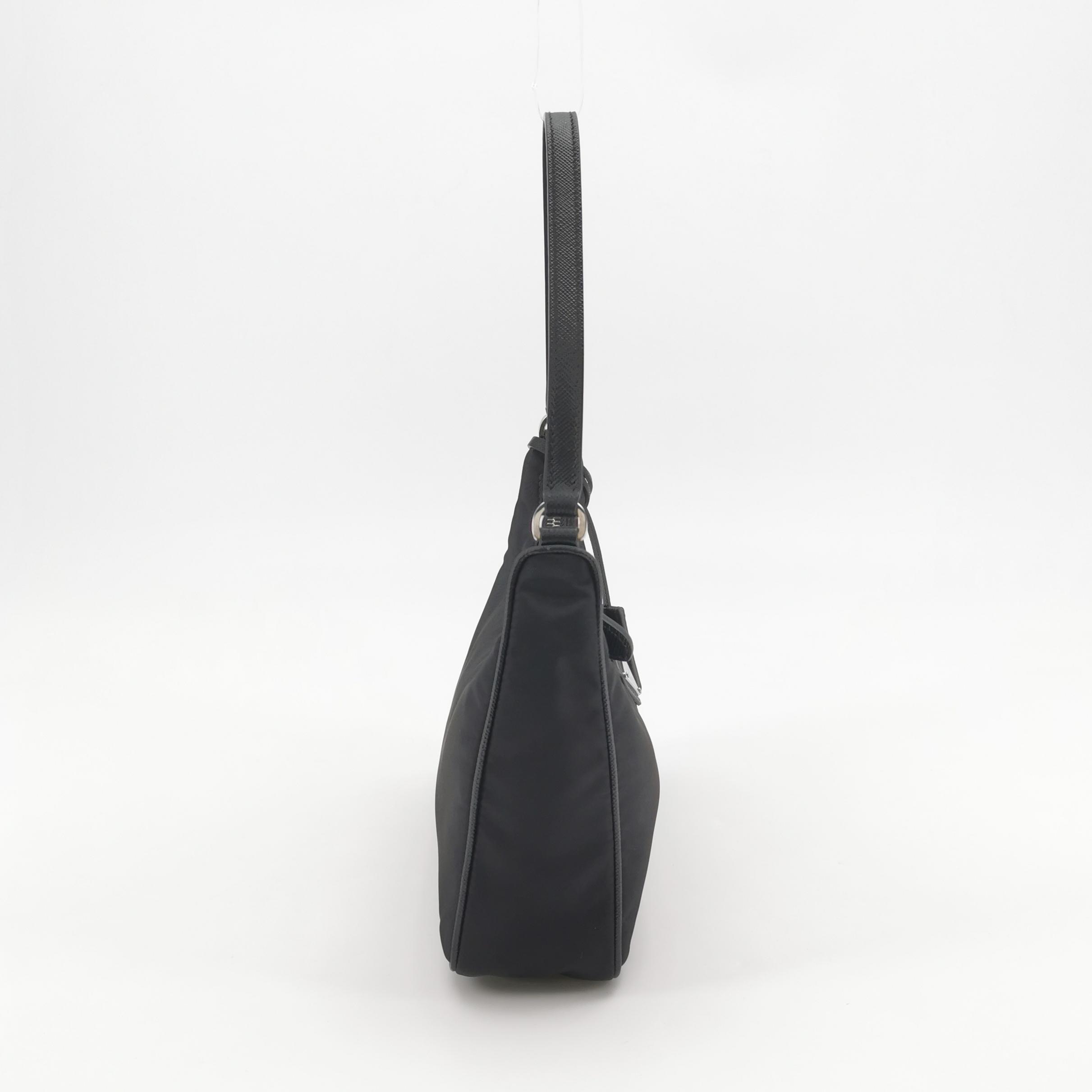 Prada Re-Edition 2005 Hobo Tessuto with Saffiano Leather Mini — photo 4 of 15