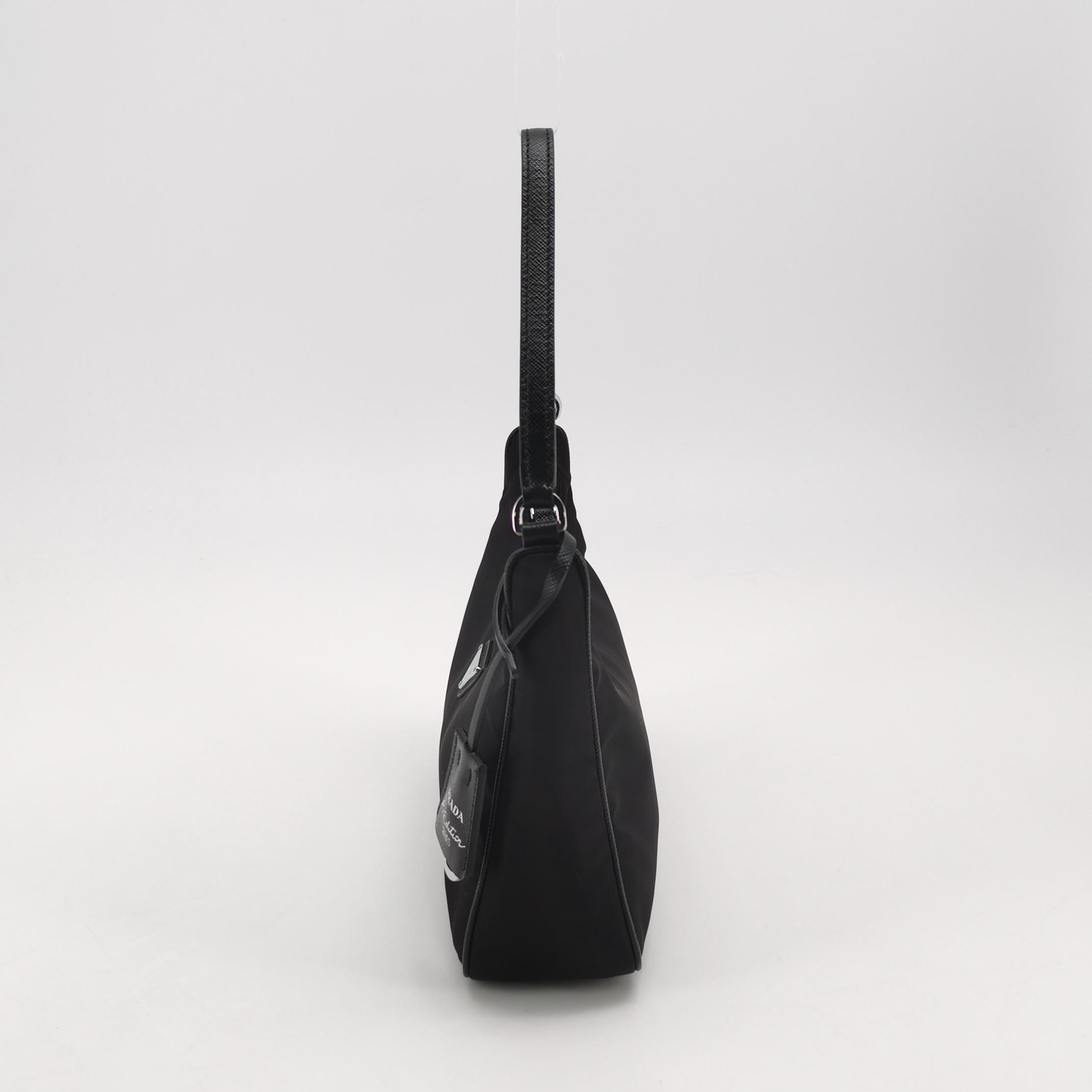 Prada Re-Edition 2005 Hobo Tessuto with Saffiano Leather Mini — photo 4 of 14