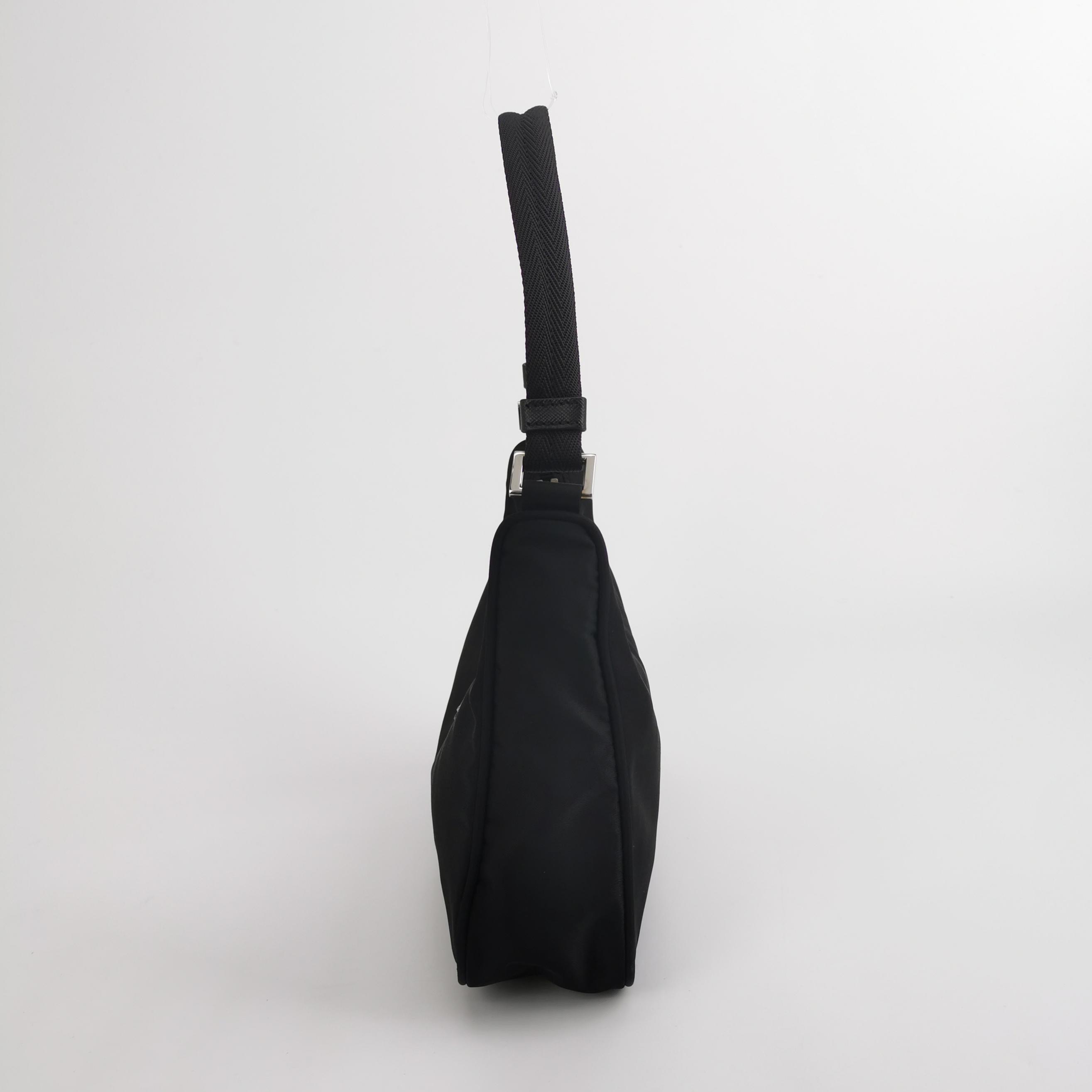 Prada Re-Edition 2005 Hobo Tessuto with Saffiano Leather Mini — photo 5 of 15