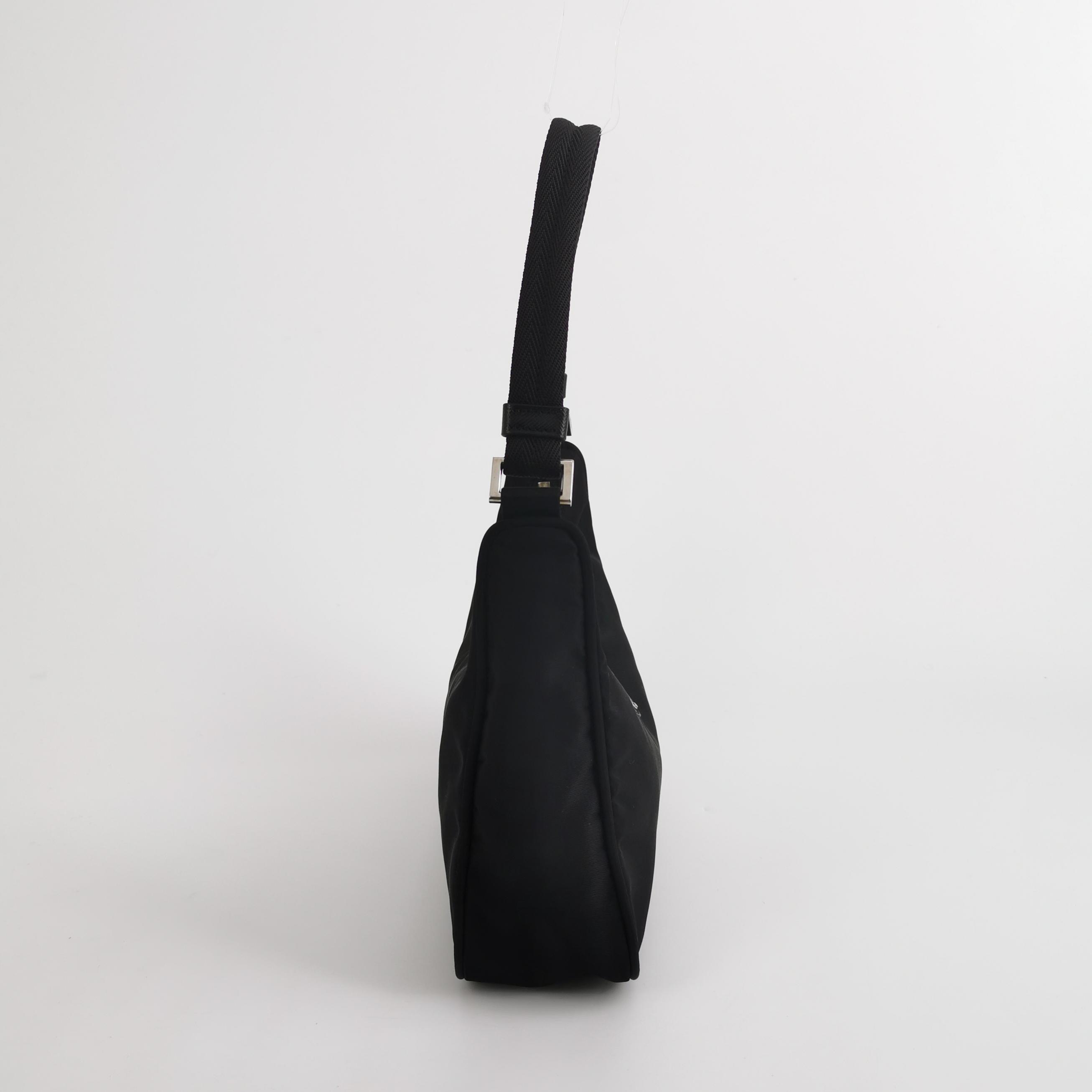 Prada Re-Edition 2005 Hobo Tessuto with Saffiano Leather Mini — photo 4 of 15