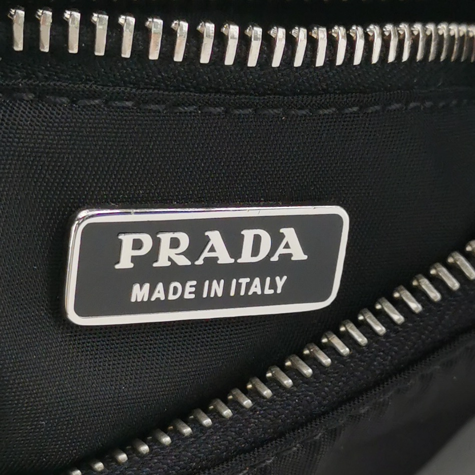 Prada Re-Edition 2005 Hobo Tessuto with Saffiano Leather Mini — photo 8 of 15