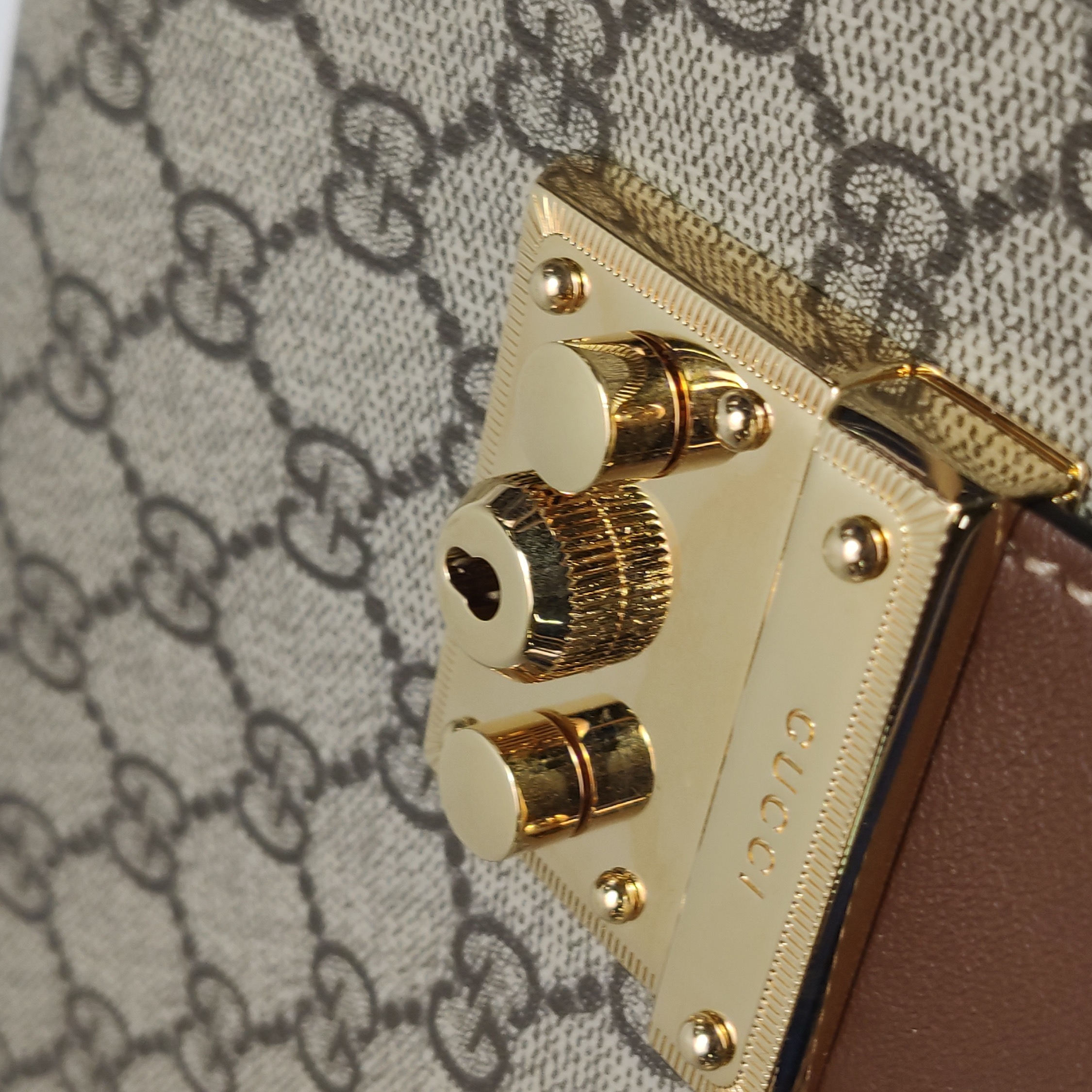 Gucci Padlock Chain Tote GG Coated Canvas with Leather Medium — photo 9 of 23
