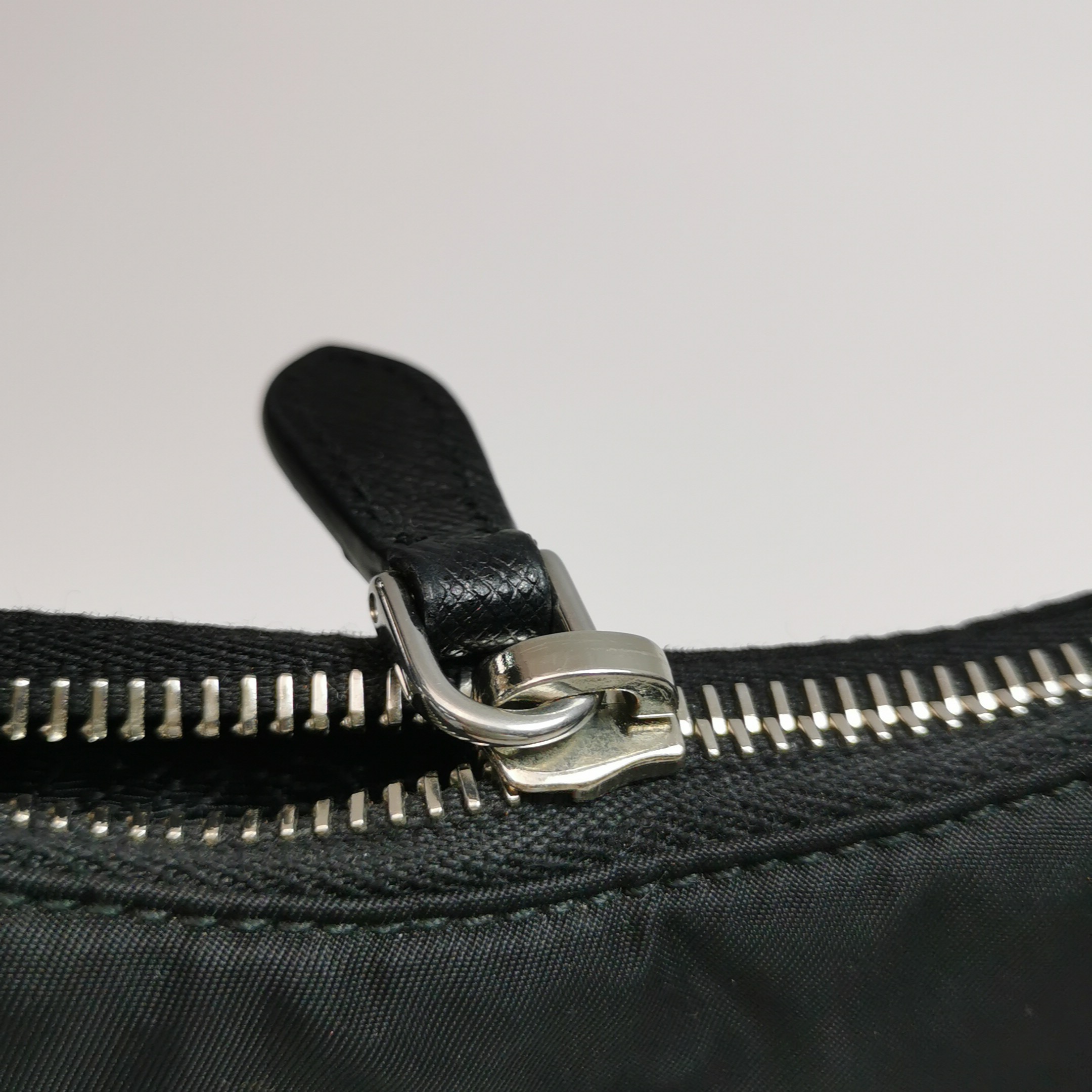 Prada Re-Edition 2005 Shoulder Bag Tessuto Small — photo 11 of 15