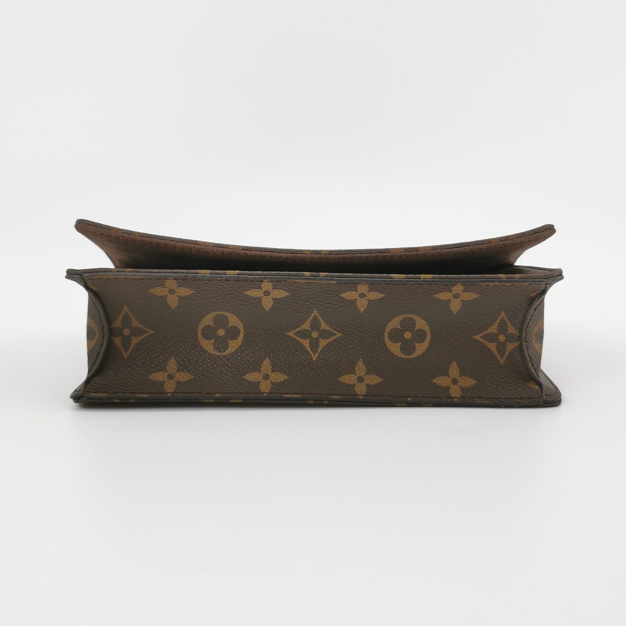 Louis Vuitton(LV) Lily Wallet on Chain Monogram Canvas — photo 6 of 18