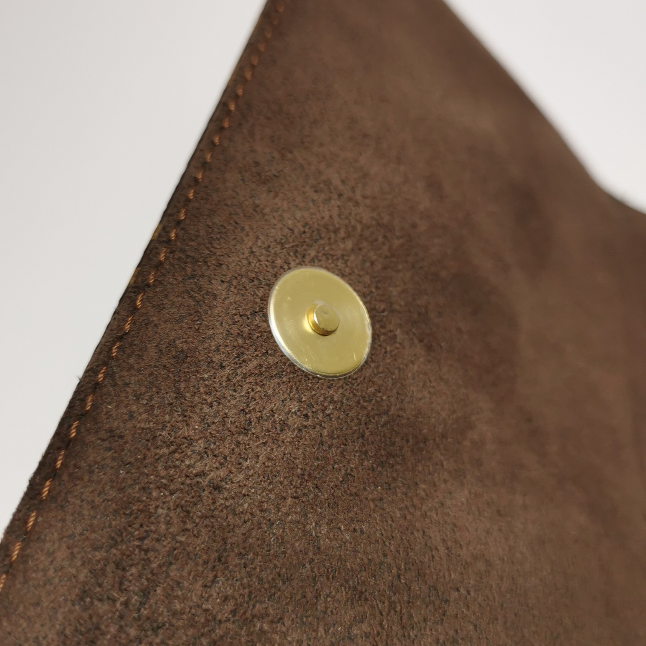 Louis Vuitton(LV) Lily Wallet on Chain Monogram Canvas — photo 18 of 18