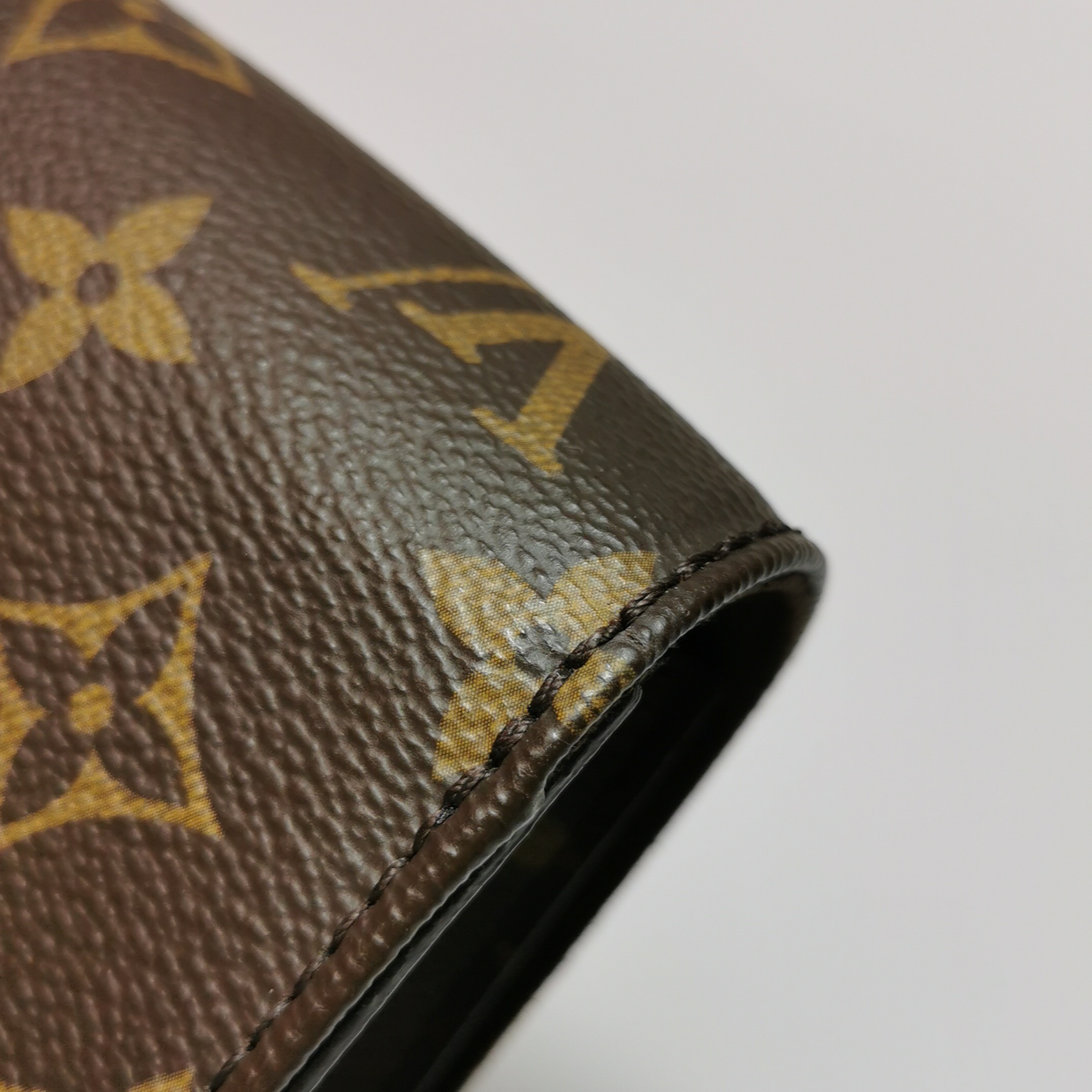 Louis Vuitton(LV) Lily Wallet on Chain Monogram Canvas — photo 11 of 18