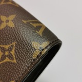 Louis Vuitton(LV) Lily Wallet on Chain Monogram Canvas — thumbnail 11