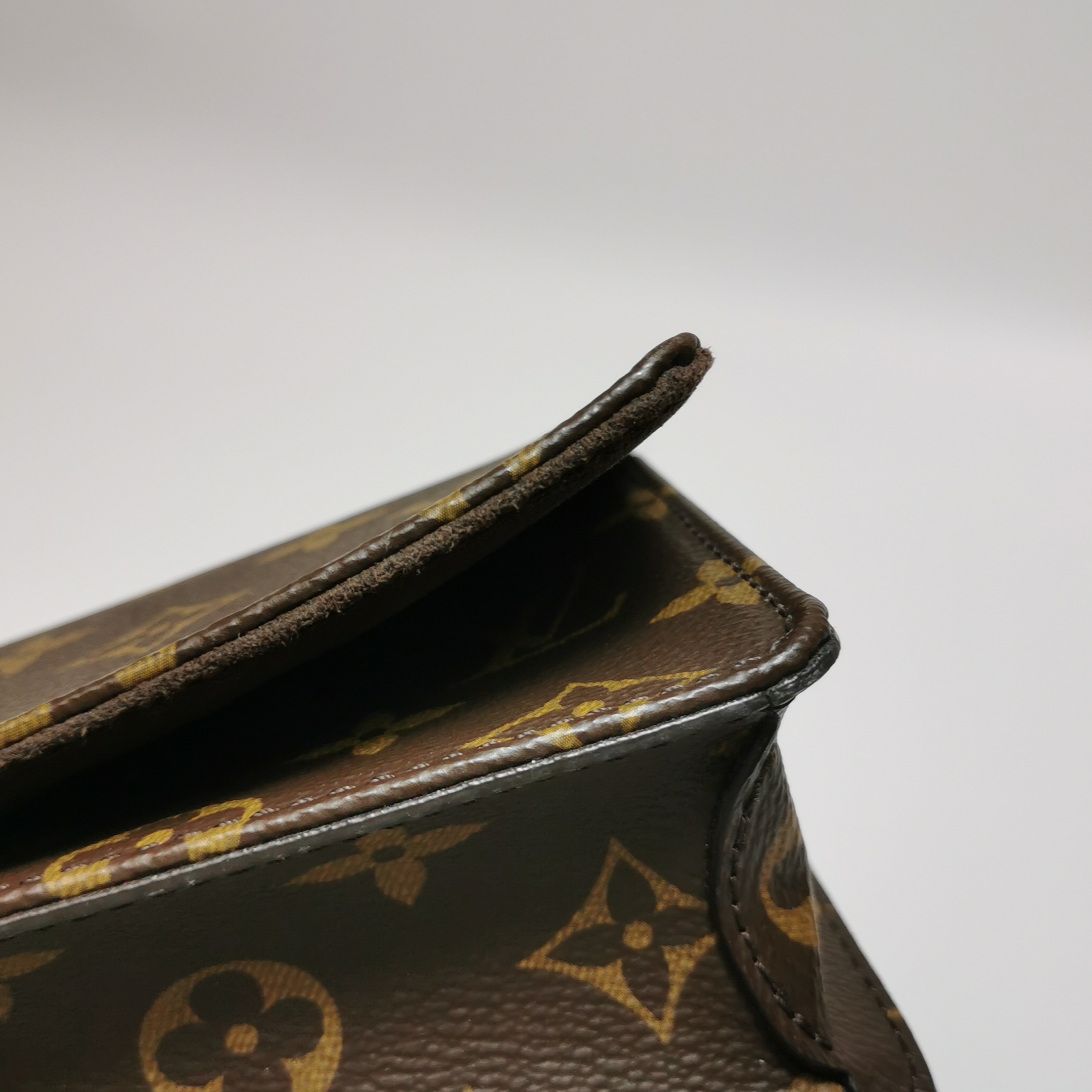 Louis Vuitton(LV) Lily Wallet on Chain Monogram Canvas — photo 13 of 18