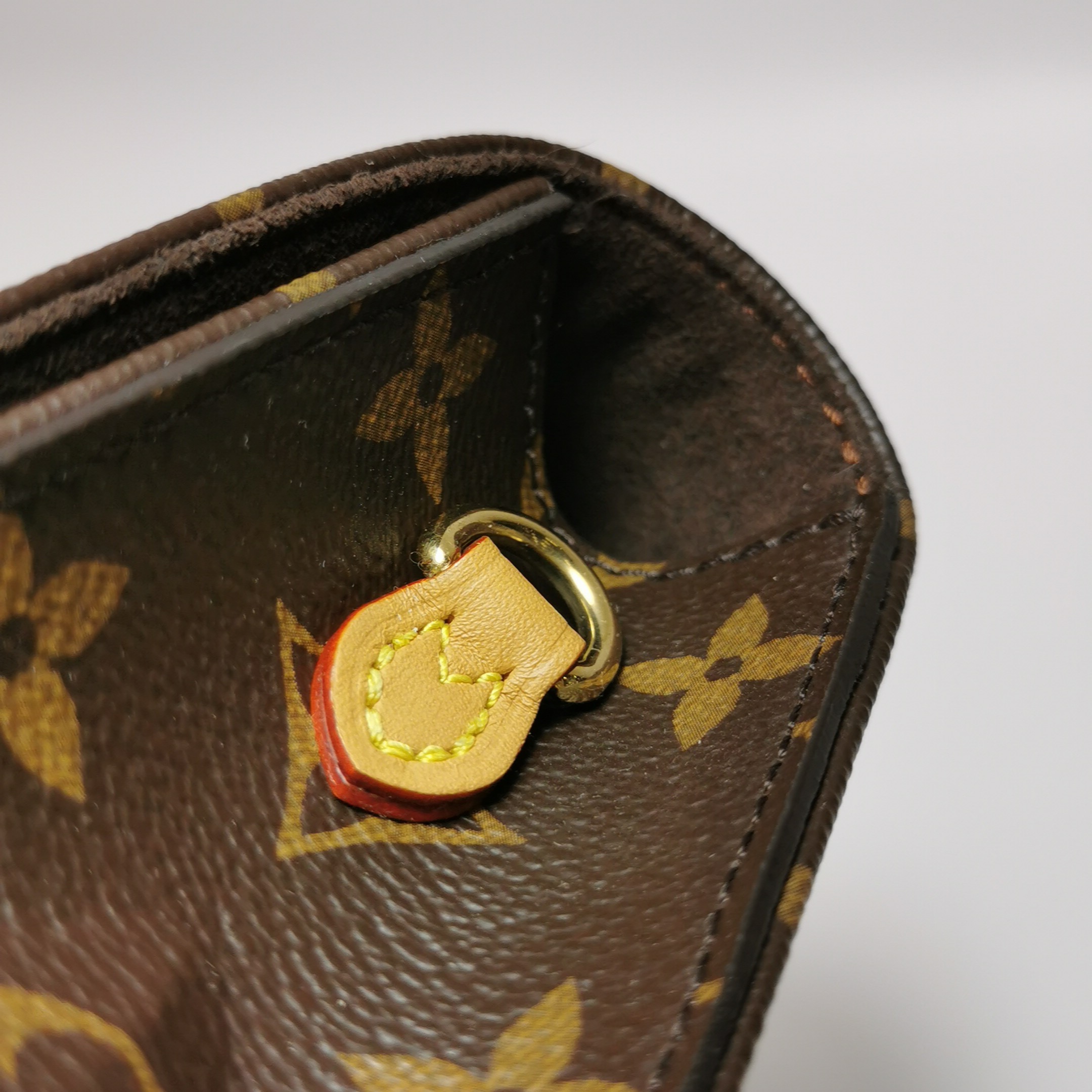 Louis Vuitton(LV) Lily Wallet on Chain Monogram Canvas — photo 10 of 18