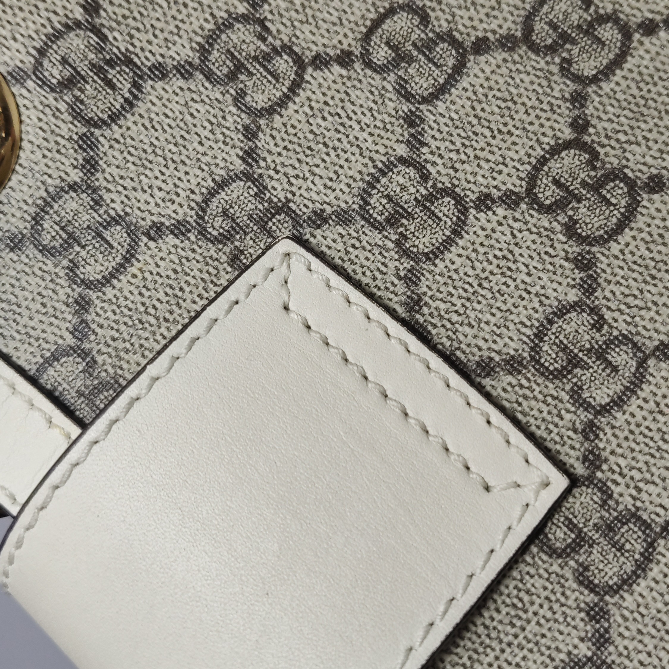 Gucci Padlock Chain Tote GG Coated Canvas with Leather Small — photo 20 of 24