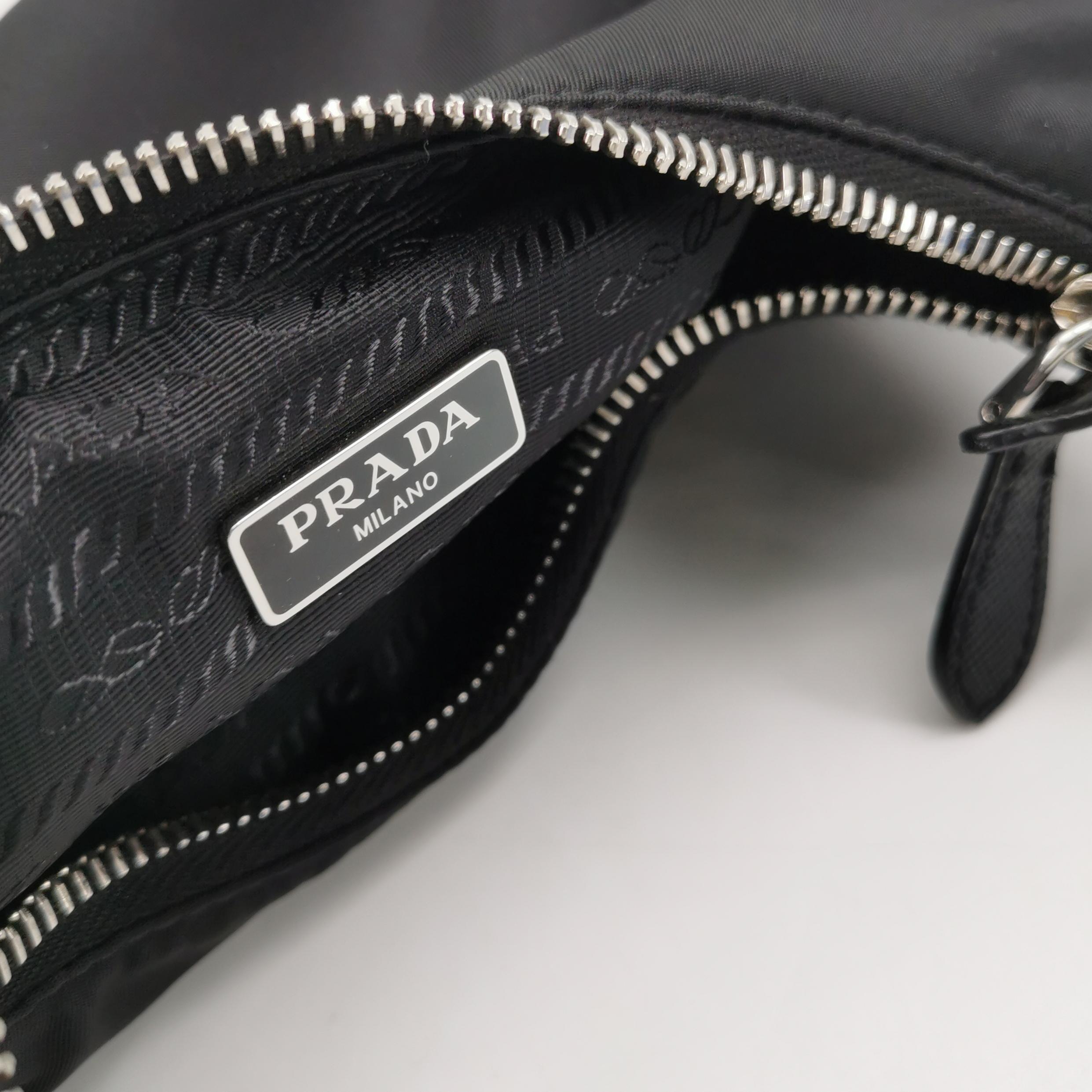 Prada Re-Edition 2005 Shoulder Bag Tessuto Small — photo 8 of 15