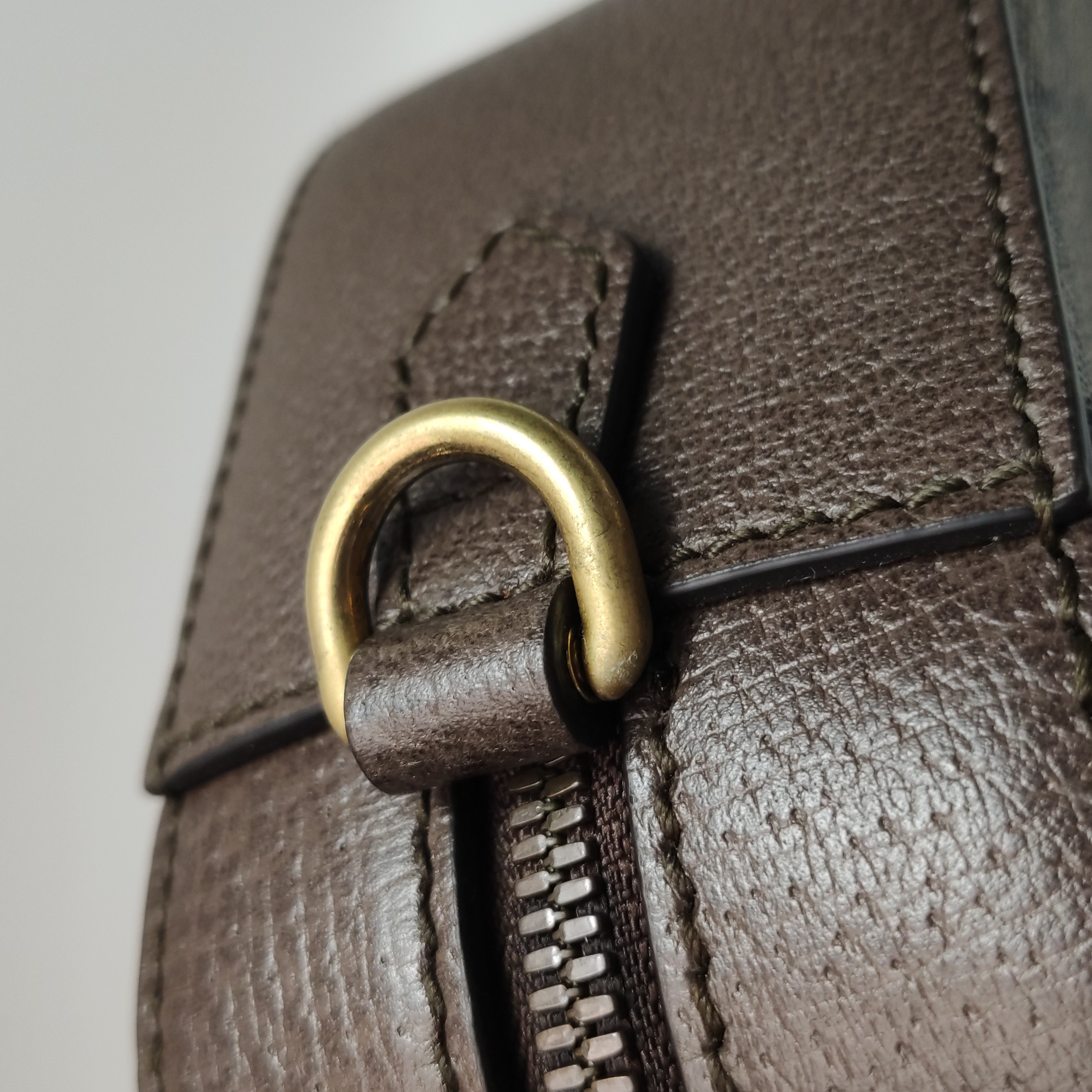  Gucci Neo Vintage Camera Messenger Bag GG Coated Canvas