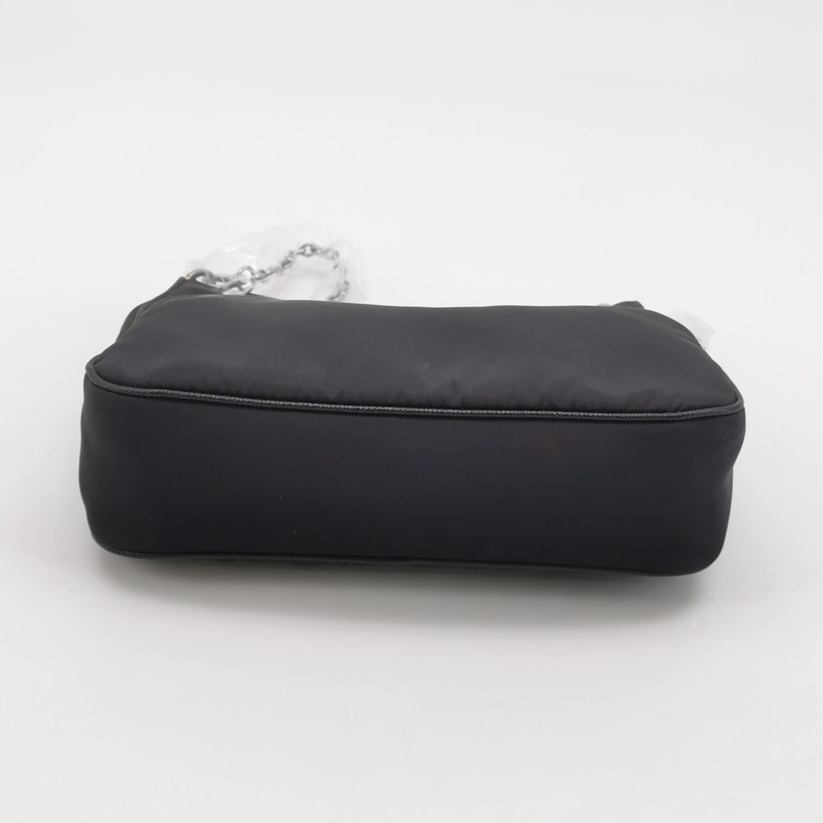 Prada Re-Edition 2005 Shoulder Bag Tessuto Small — photo 6 of 15