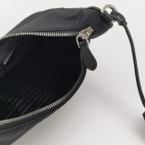 Prada Re-Edition 2005 Shoulder Bag Tessuto Small — thumbnail 7