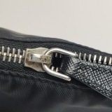 Prada Re-Edition 2005 Shoulder Bag Tessuto Small — thumbnail 10