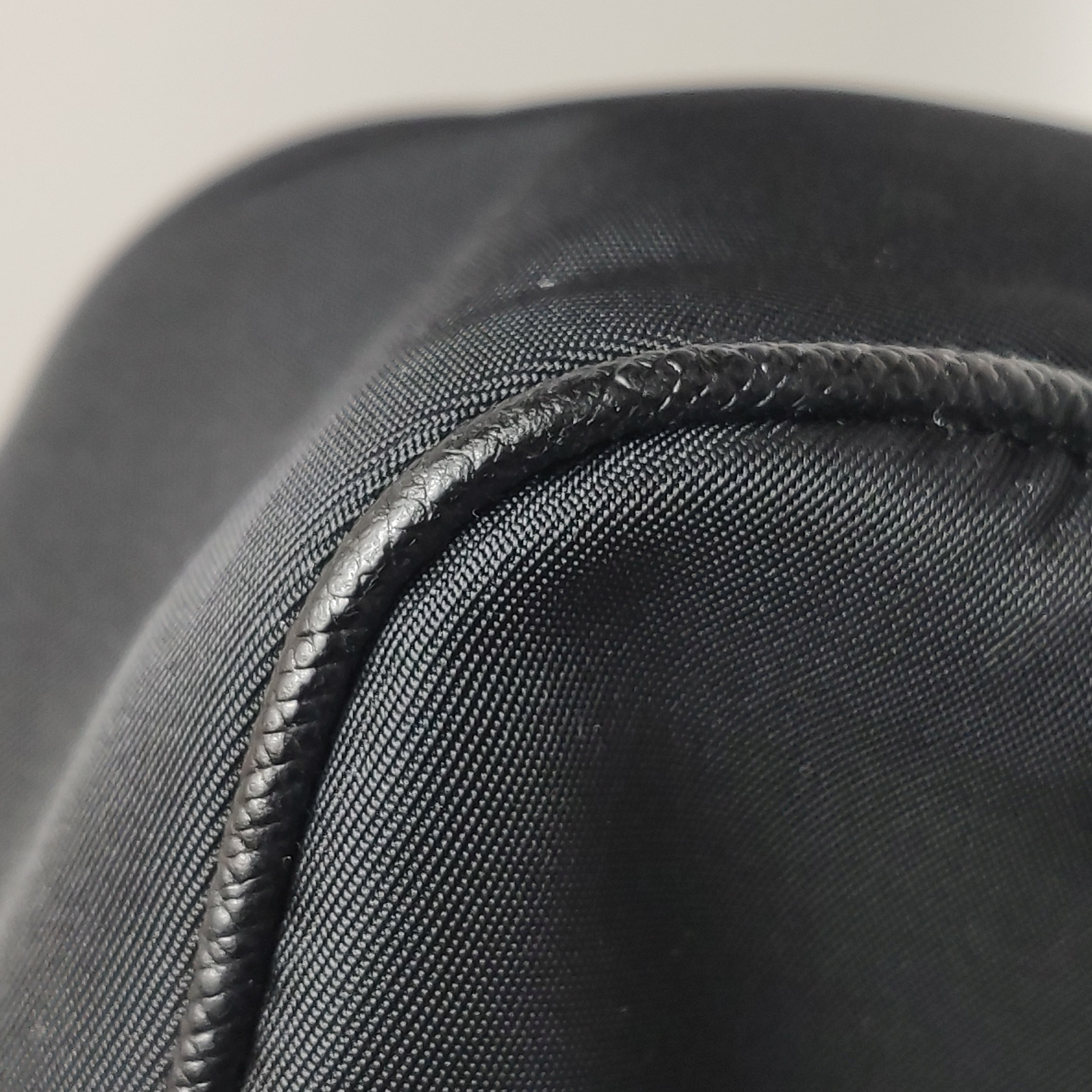 Prada Re-Edition 2005 Shoulder Bag Tessuto Small — photo 14 of 15