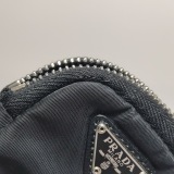 Prada Re-Edition 2005 Shoulder Bag Tessuto Small — thumbnail 15