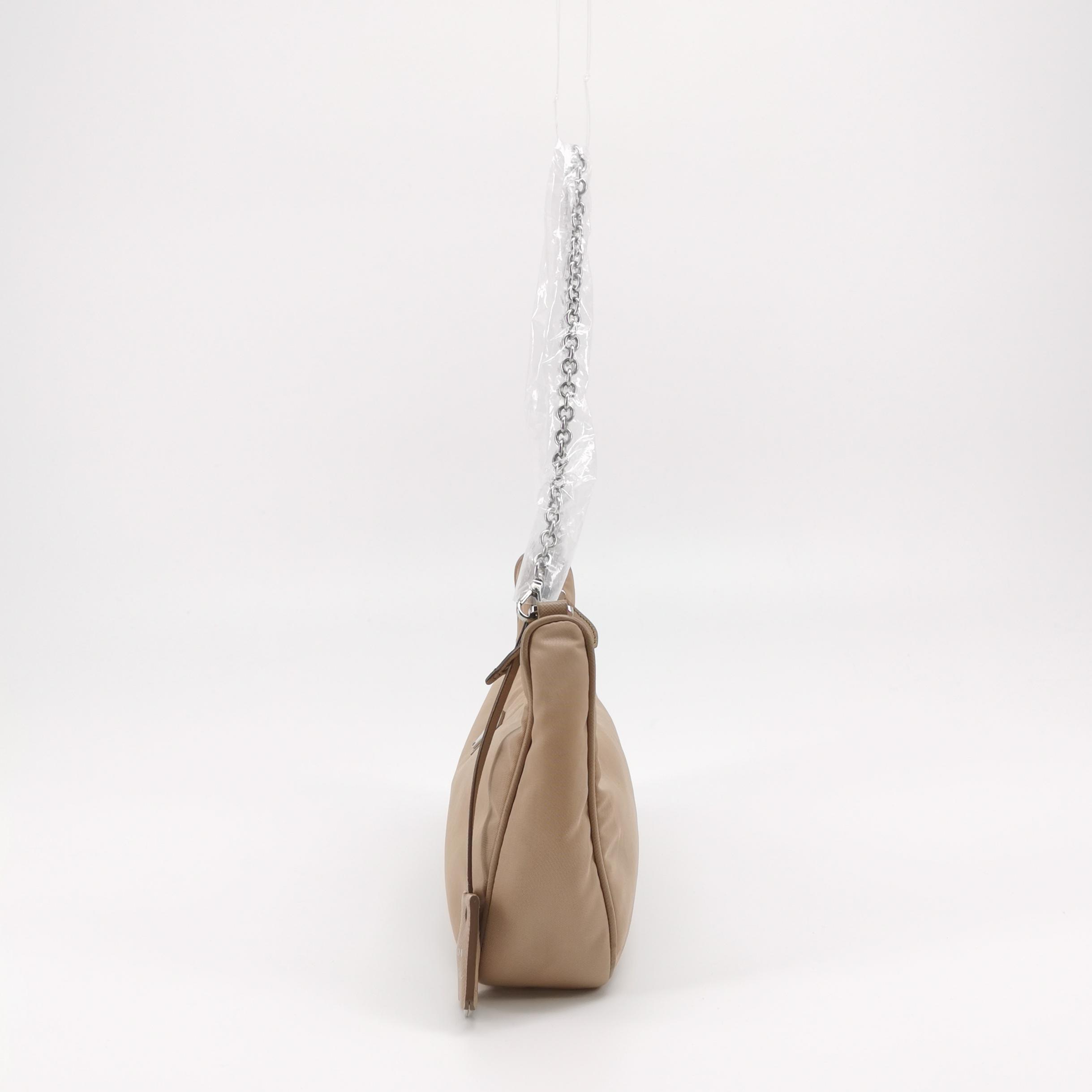 Prada Re-Edition 2005 Shoulder Bag Saffiano Leather Small — photo 4 of 17