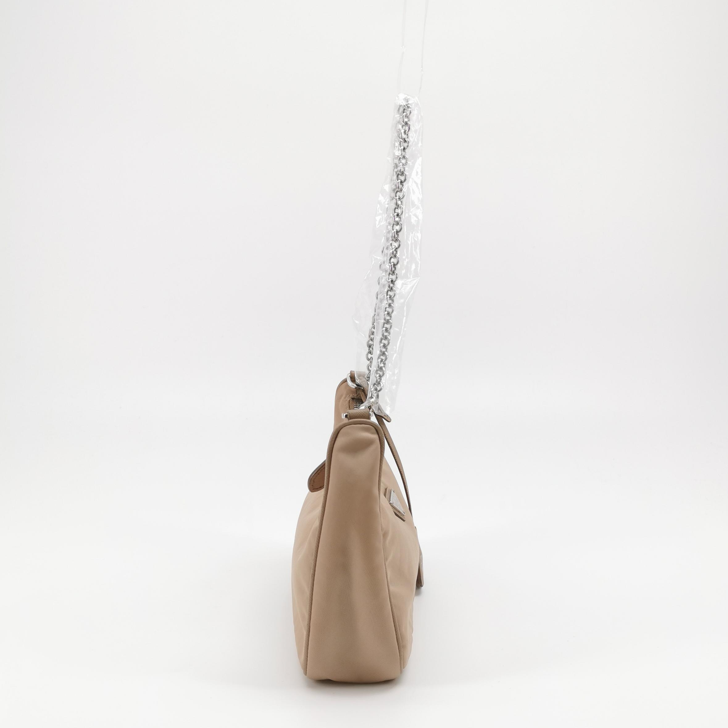 Prada Re-Edition 2005 Shoulder Bag Saffiano Leather Small — photo 5 of 17