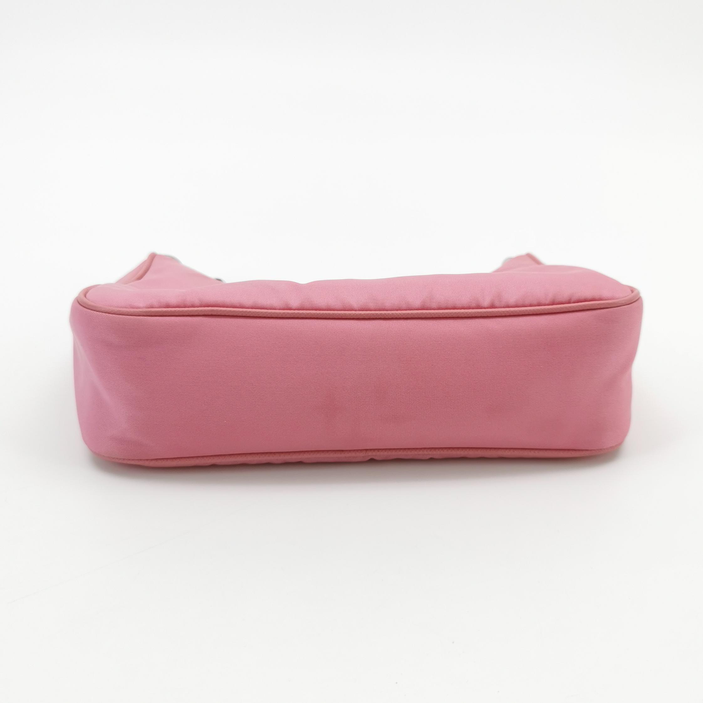 Prada Re-Edition 2005 Shoulder Bag Tessuto Small — photo 6 of 15
