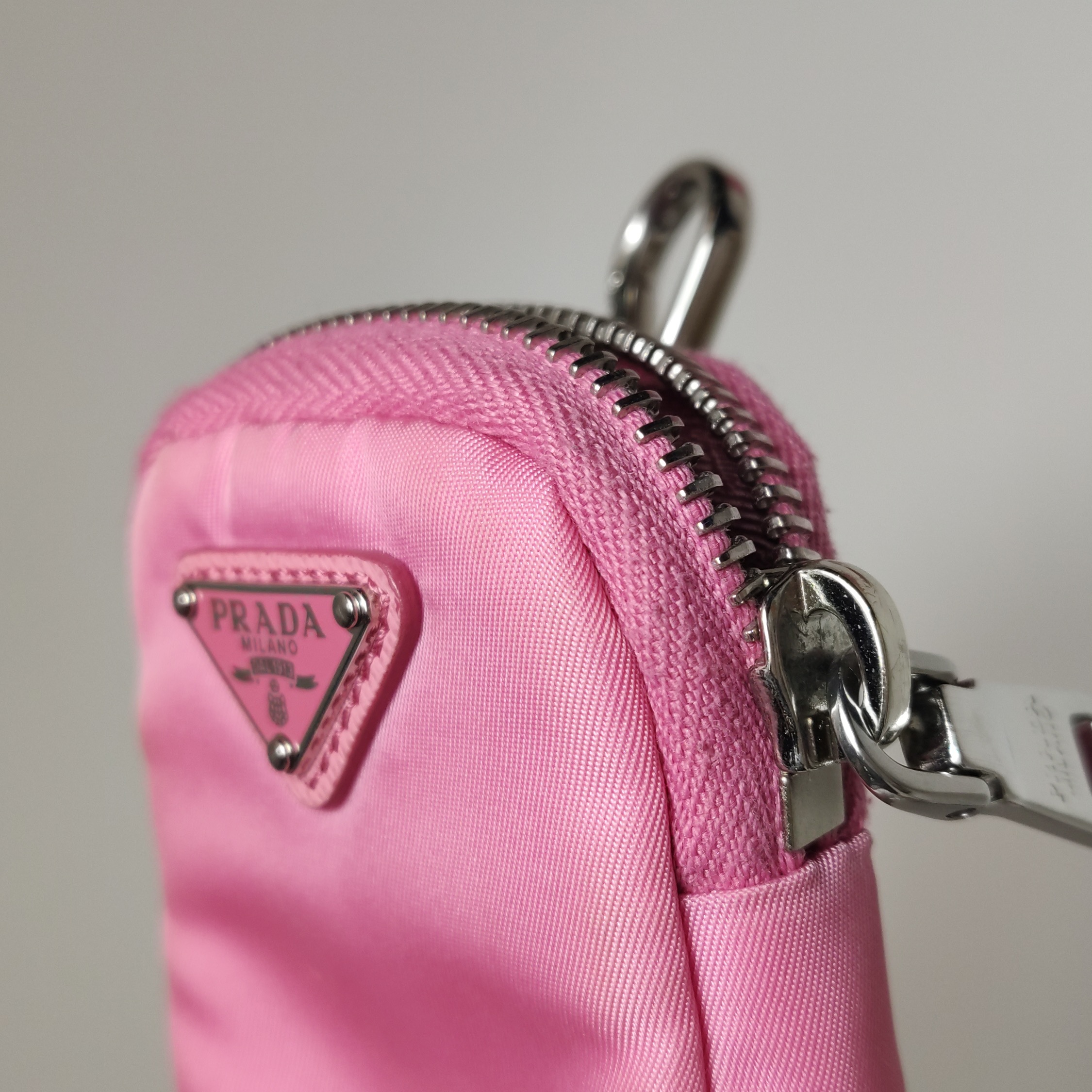Prada Re-Edition 2005 Shoulder Bag Tessuto Small — photo 15 of 15