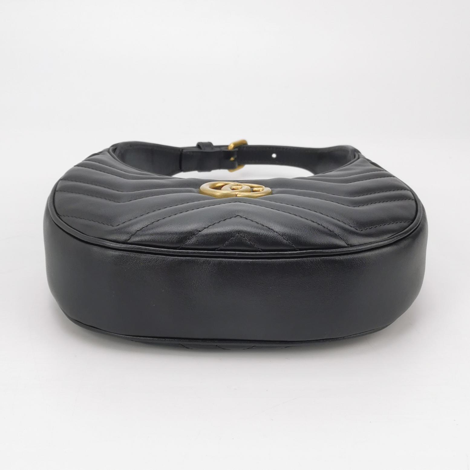 Gucci GG Marmont Half Moon Hobo Matelasse Leather Small — photo 6 of 13
