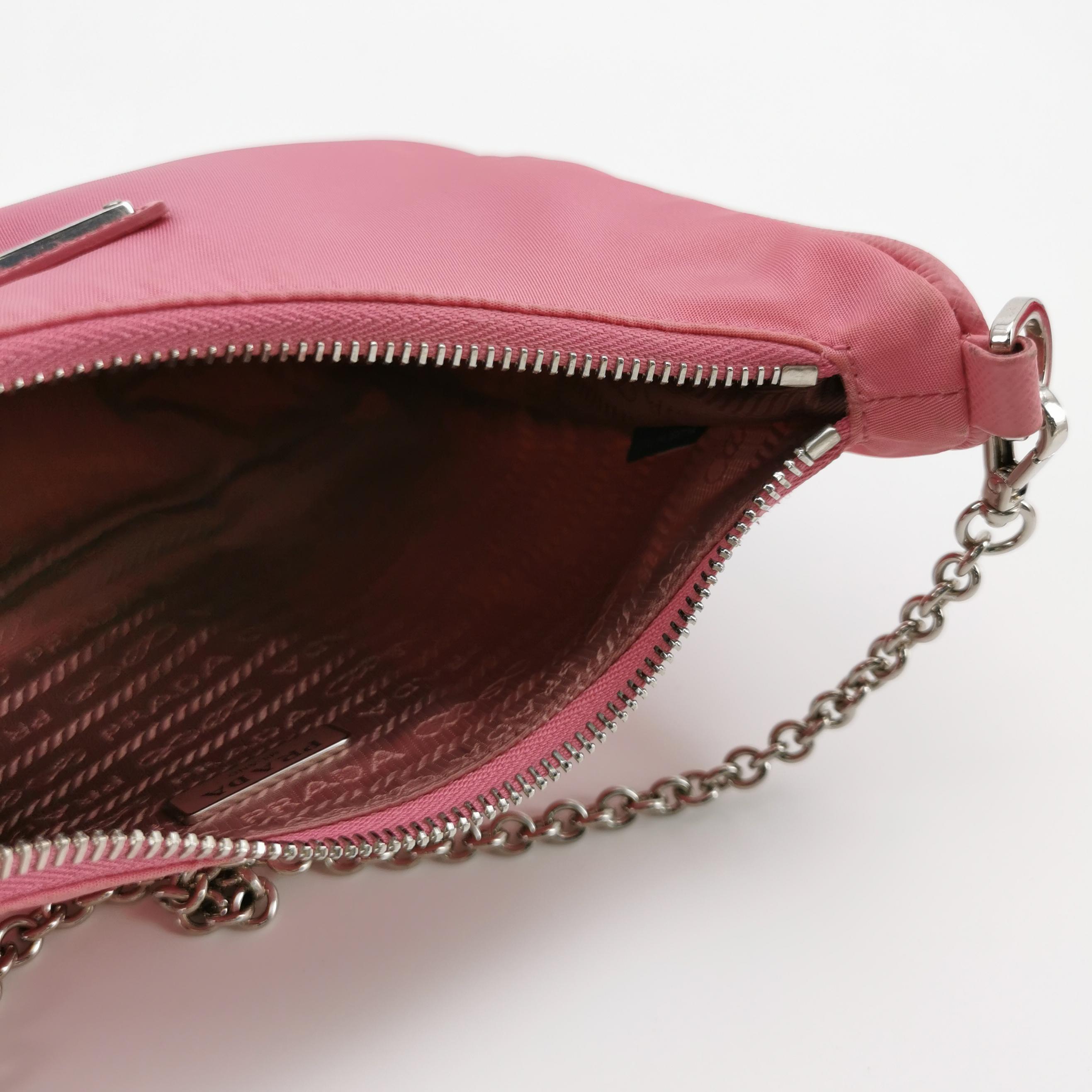 Prada Re-Edition 2005 Shoulder Bag Tessuto Small — photo 7 of 15