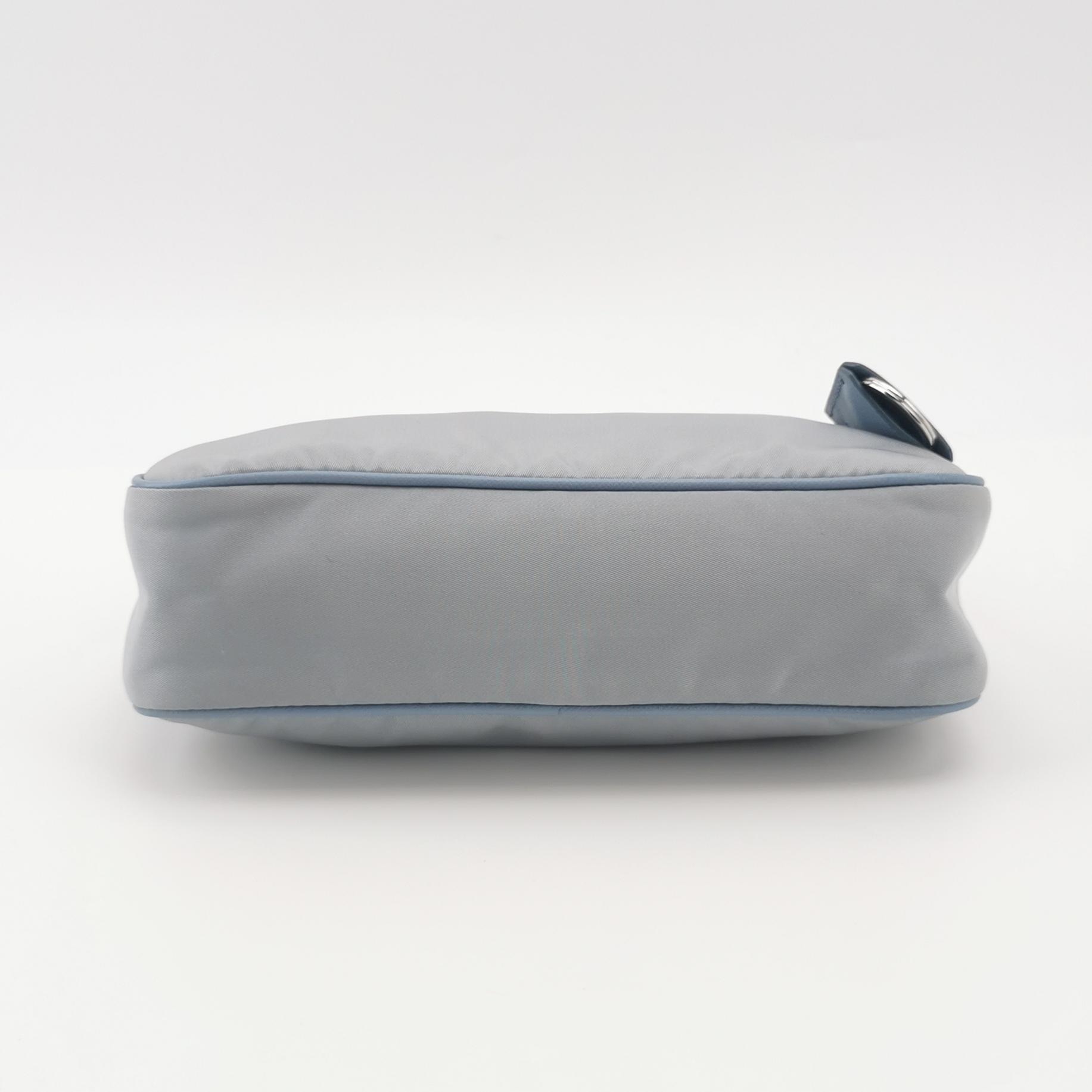Prada Re-Edition 2005 Shoulder Bag Tessuto Small — photo 6 of 14