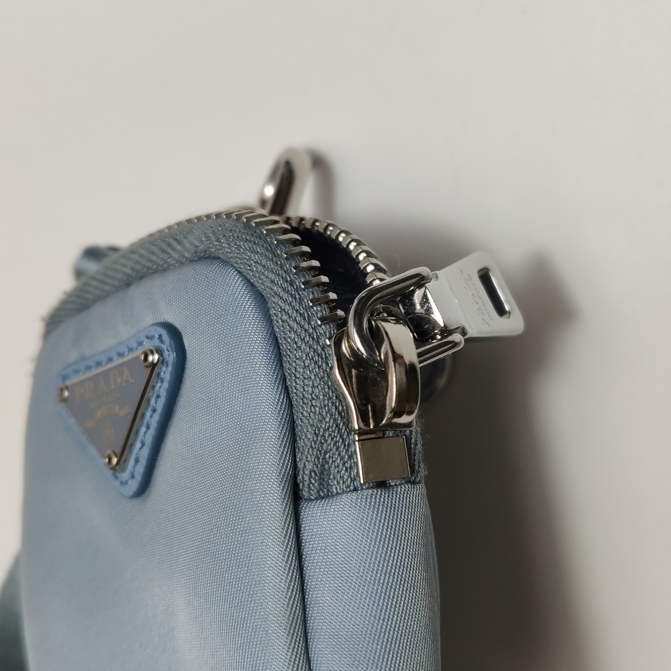 Prada Re-Edition 2005 Shoulder Bag Tessuto Small — photo 14 of 14