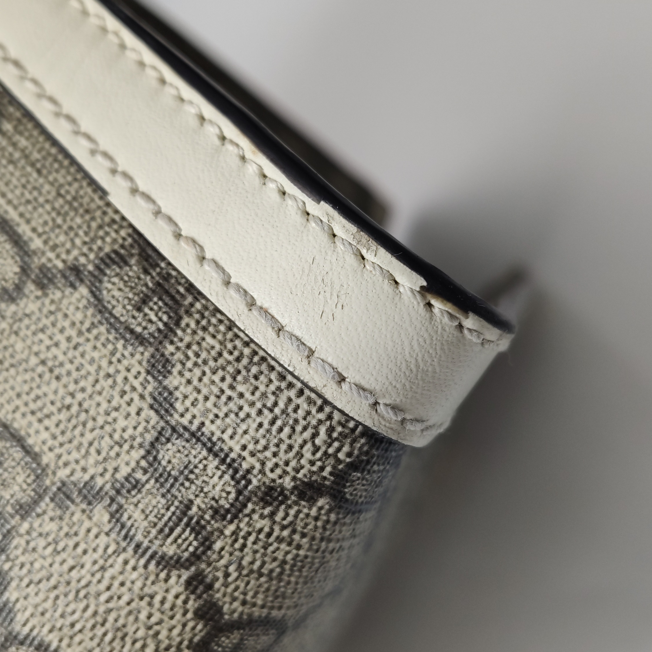 Gucci Padlock Chain Tote GG Coated Canvas with Leather Medium — photo 22 of 25