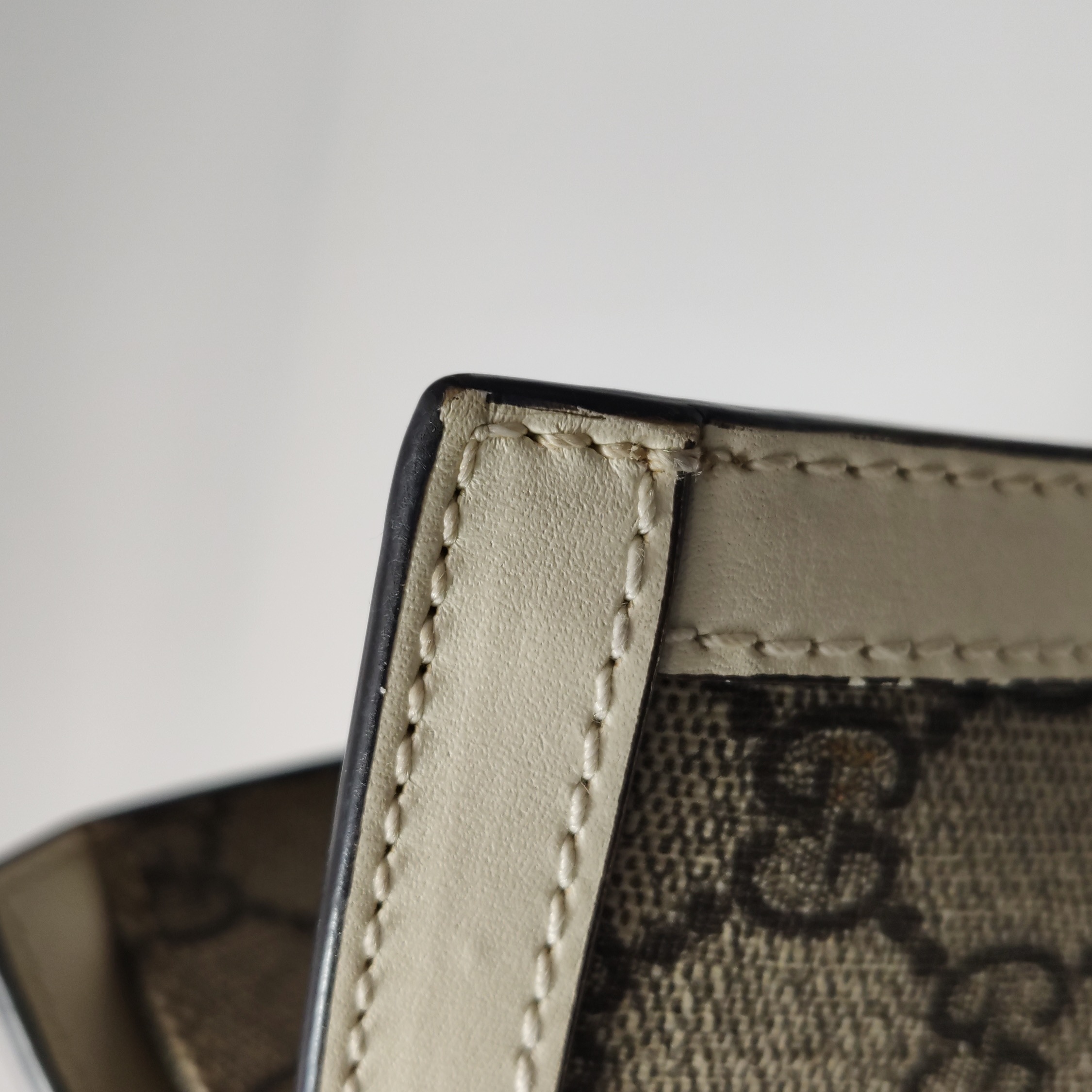 Gucci Padlock Chain Tote GG Coated Canvas with Leather Medium — photo 23 of 25