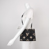 Louis Vuitton(LV) OnTheGo Tote Bicolor Monogram Empreinte Giant PM — thumbnail 2