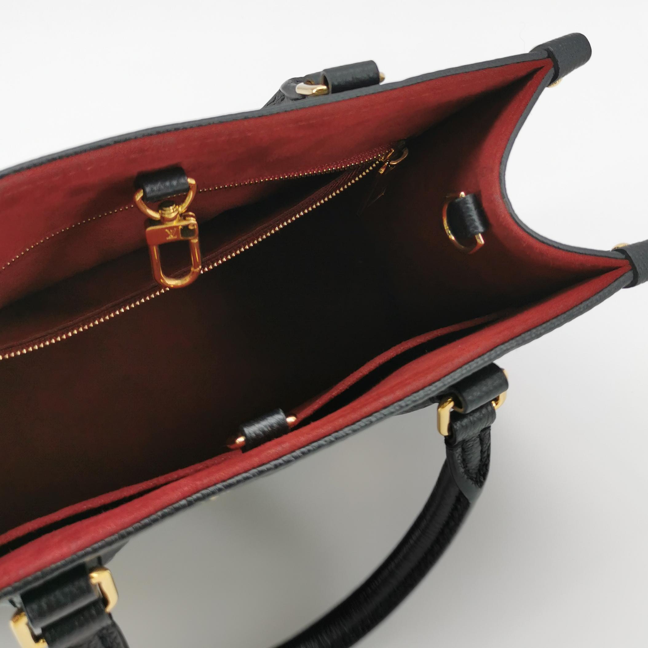 Louis Vuitton(LV) OnTheGo Tote Bicolor Monogram Empreinte Giant PM — photo 7 of 14