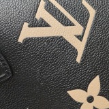 Louis Vuitton(LV) OnTheGo Tote Bicolor Monogram Empreinte Giant PM — thumbnail 12
