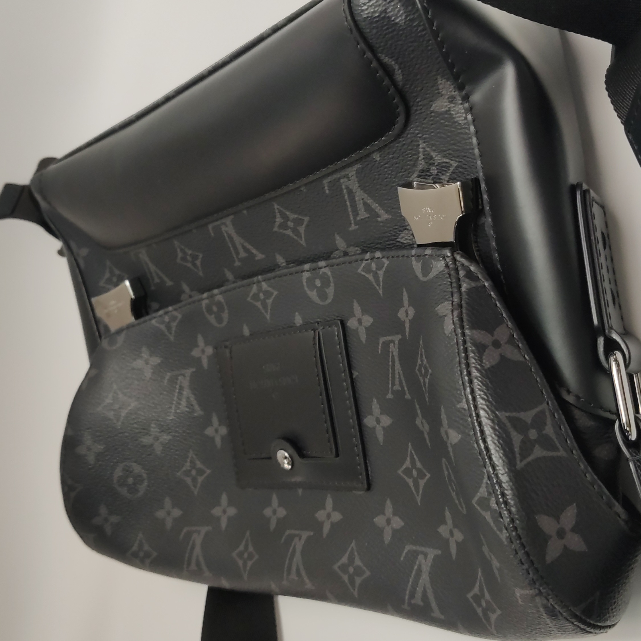 Louis Vuitton(LV)  Voyager PM Monogram Coated Canvas Black — photo 7 of 15