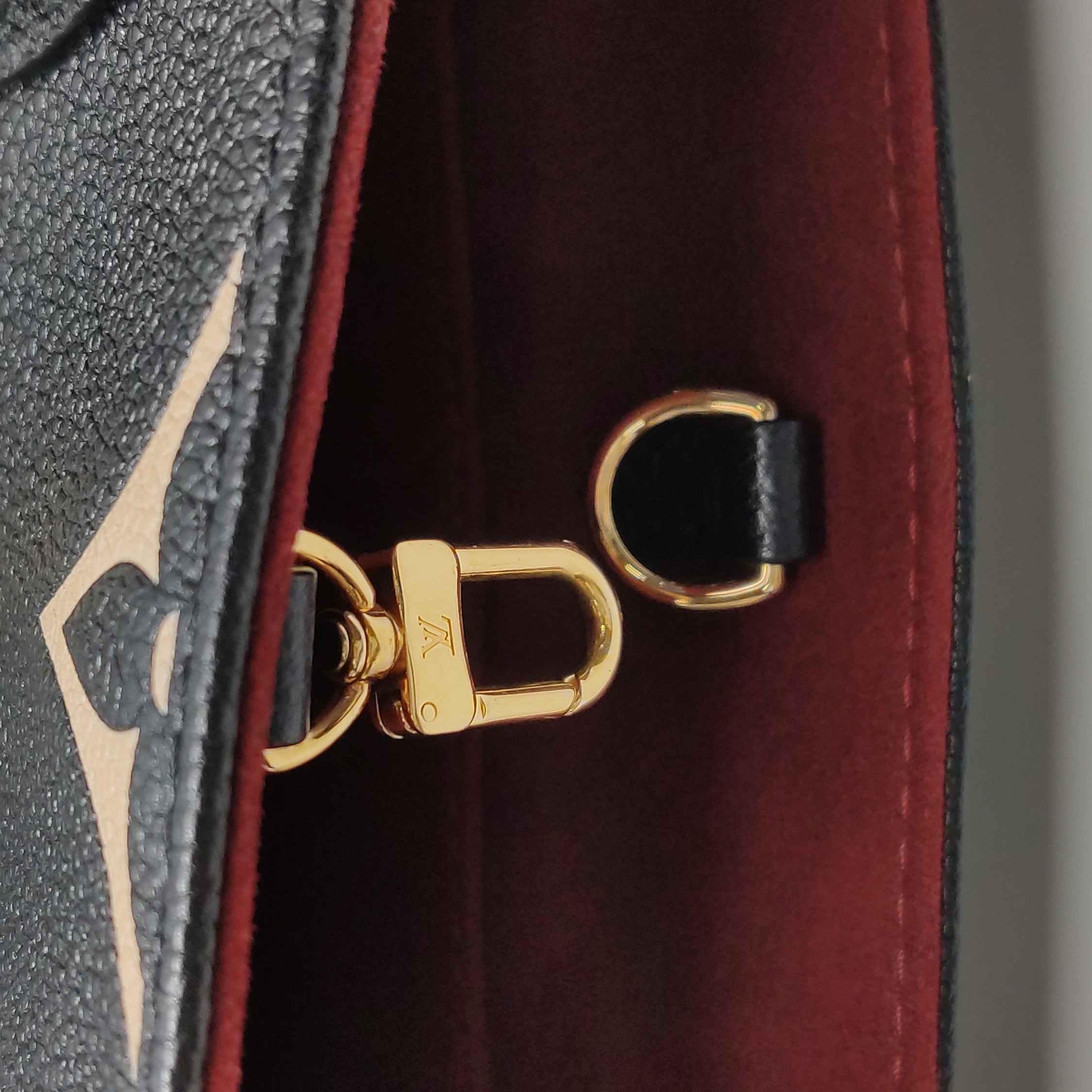 Louis Vuitton(LV) OnTheGo Tote Bicolor Monogram Empreinte Giant PM — photo 11 of 14