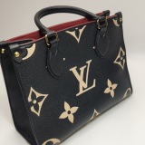 Louis Vuitton(LV) OnTheGo Tote Bicolor Monogram Empreinte Giant PM — thumbnail 16