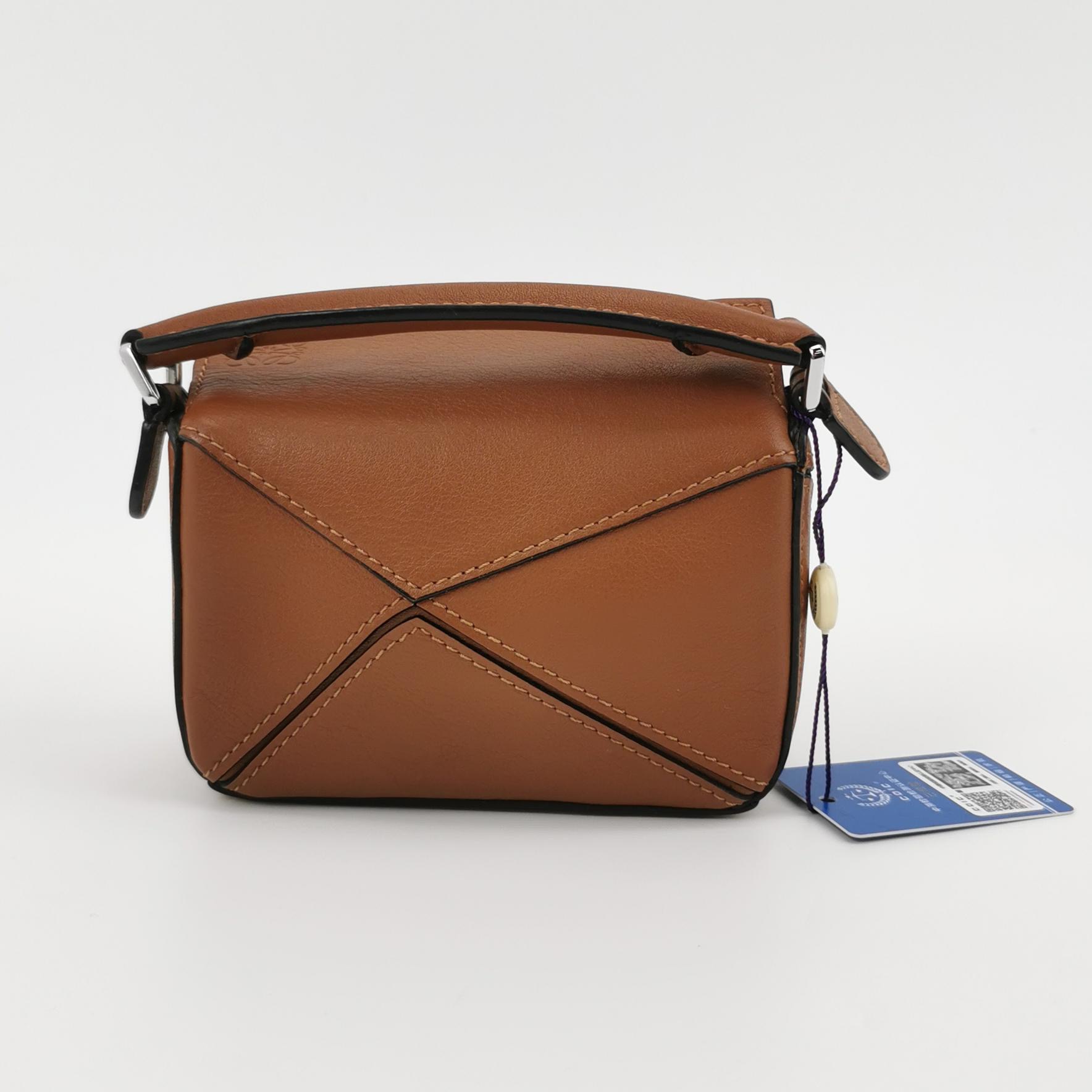 Loewe Puzzle Bag Leather Nano