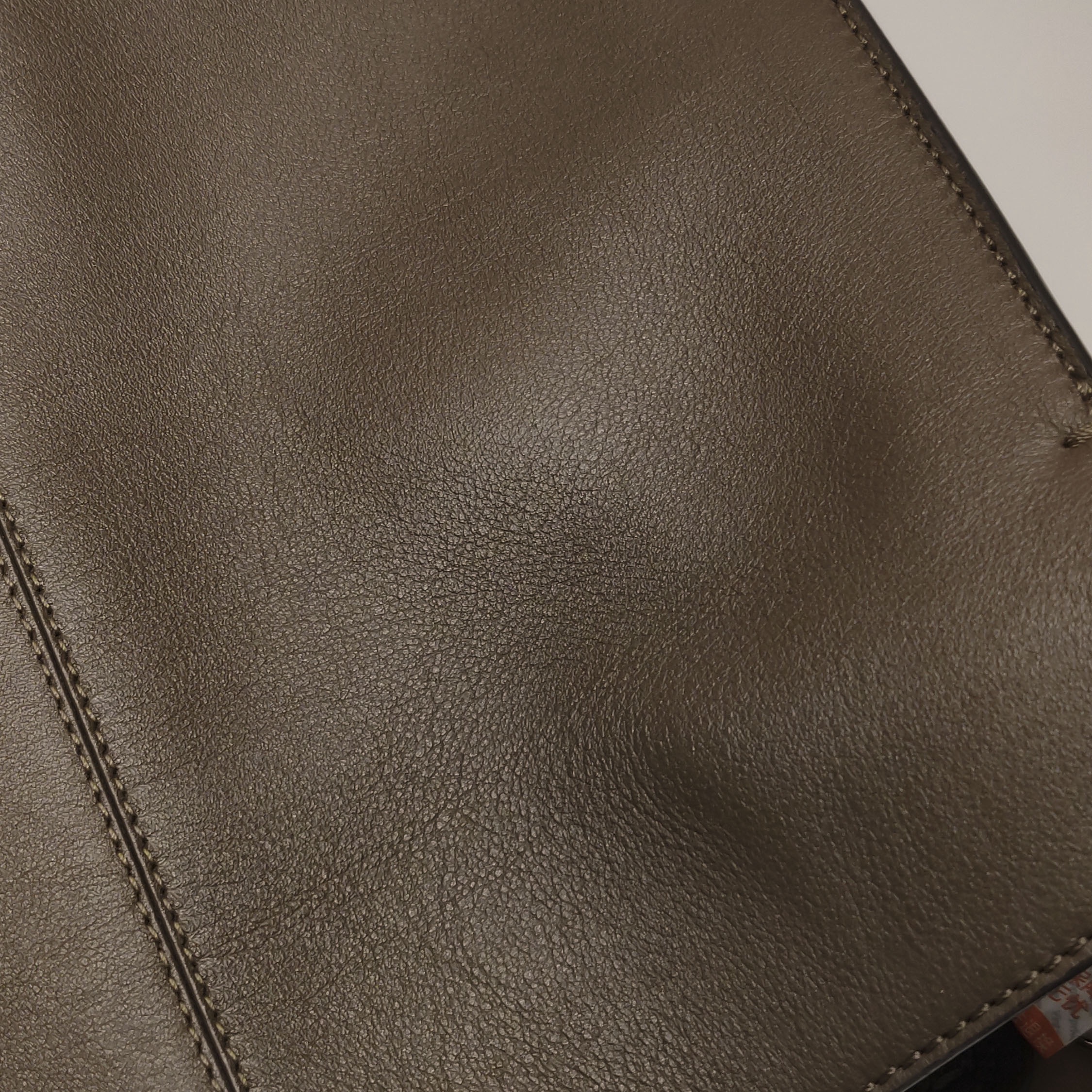 Fendi Peekaboo Essentially Bag Leather — photo 19 of 21
