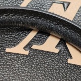 Louis Vuitton(LV) OnTheGo Tote Bicolor Monogram Empreinte Giant MM — thumbnail 12