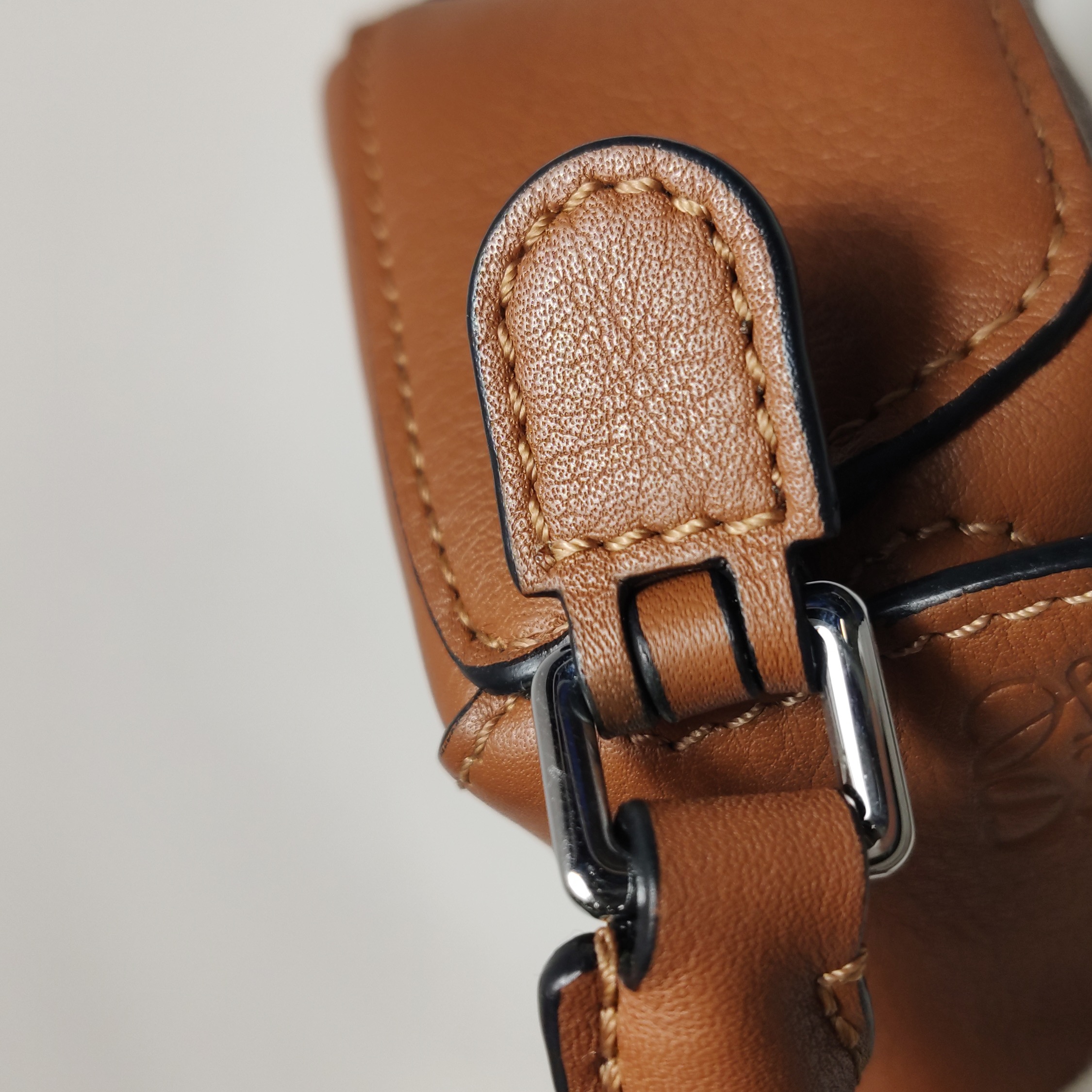 Loewe Puzzle Bag Leather Nano