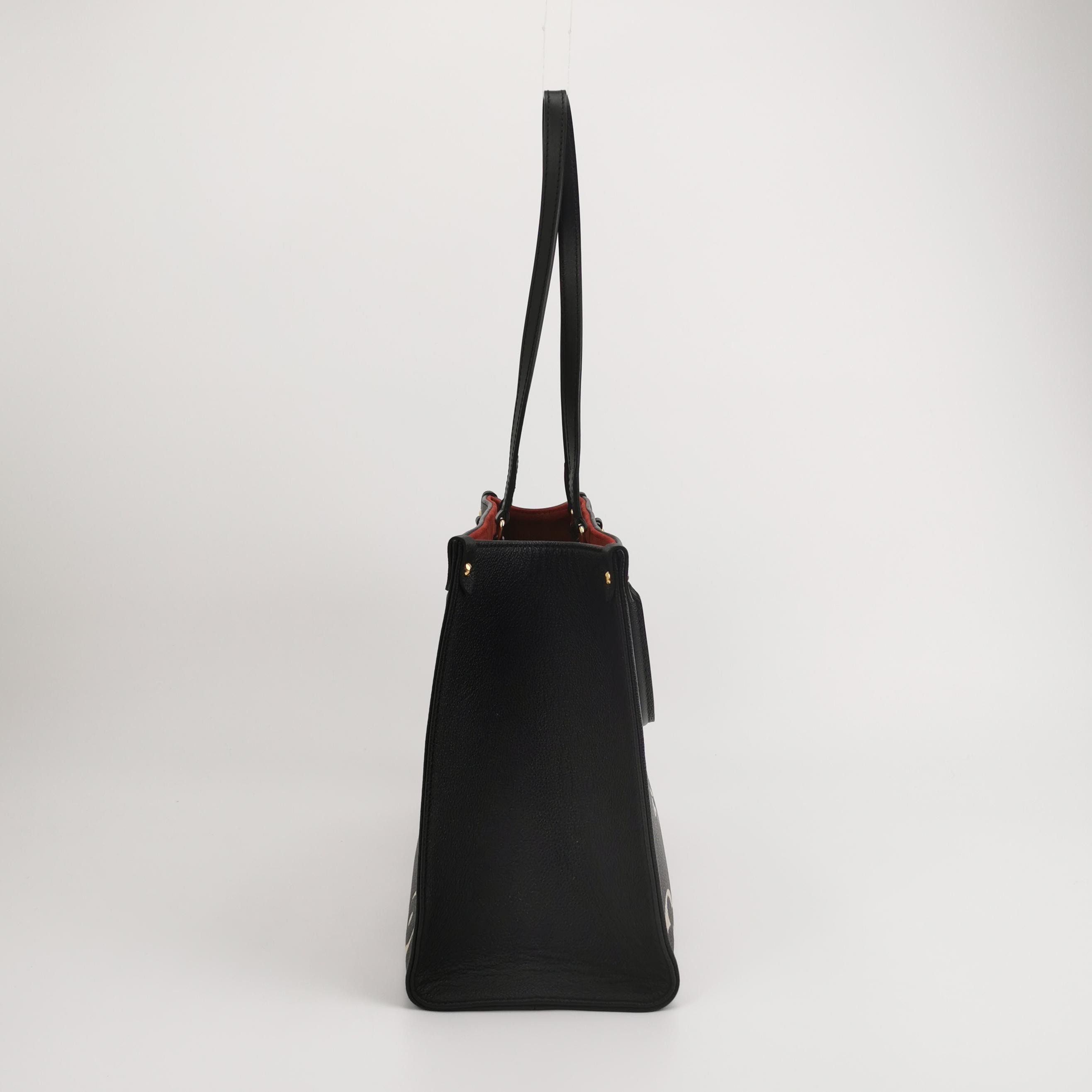 Louis Vuitton(LV) OnTheGo Tote Bicolor Monogram Empreinte Giant MM — photo 4 of 15