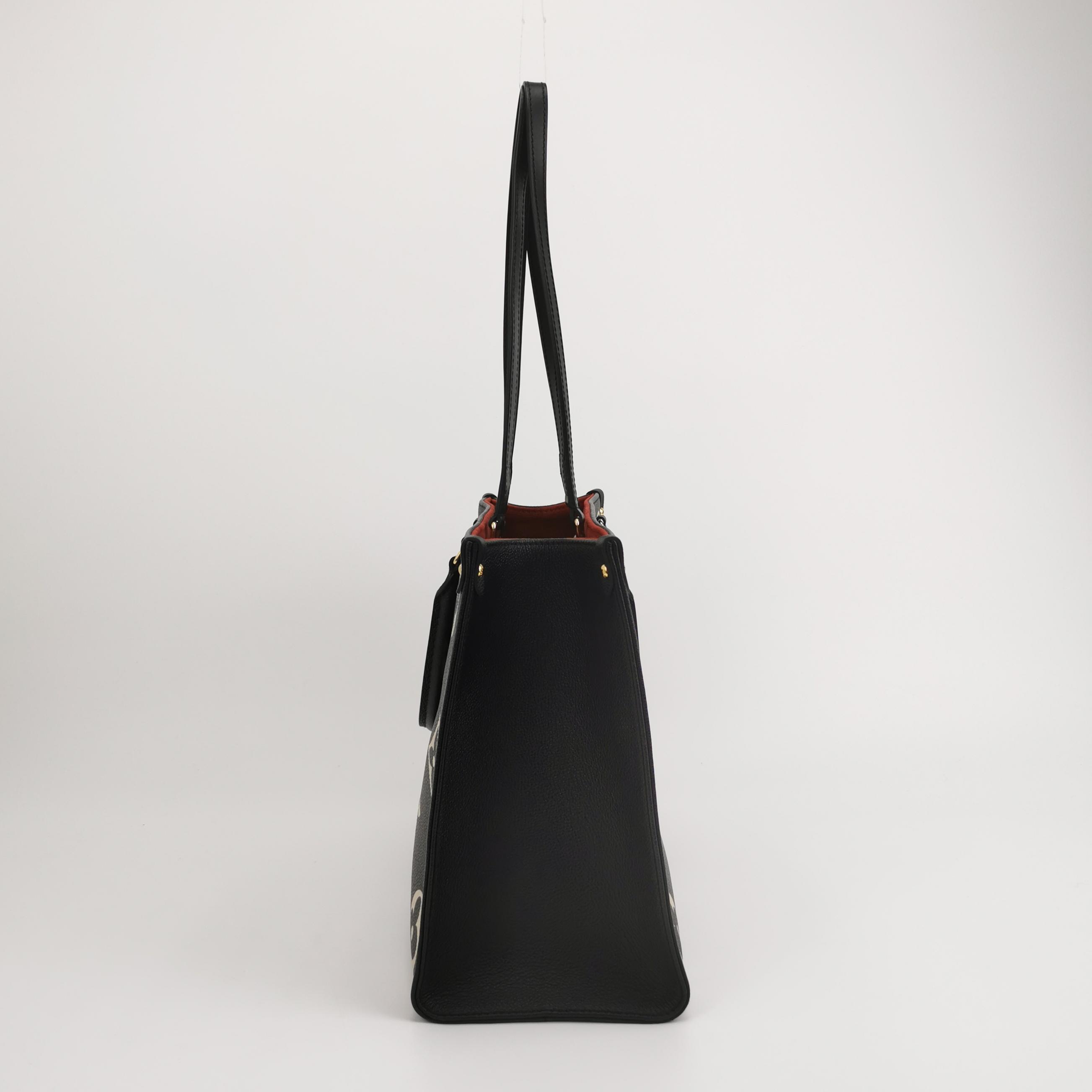 Louis Vuitton(LV) OnTheGo Tote Bicolor Monogram Empreinte Giant MM — photo 5 of 15