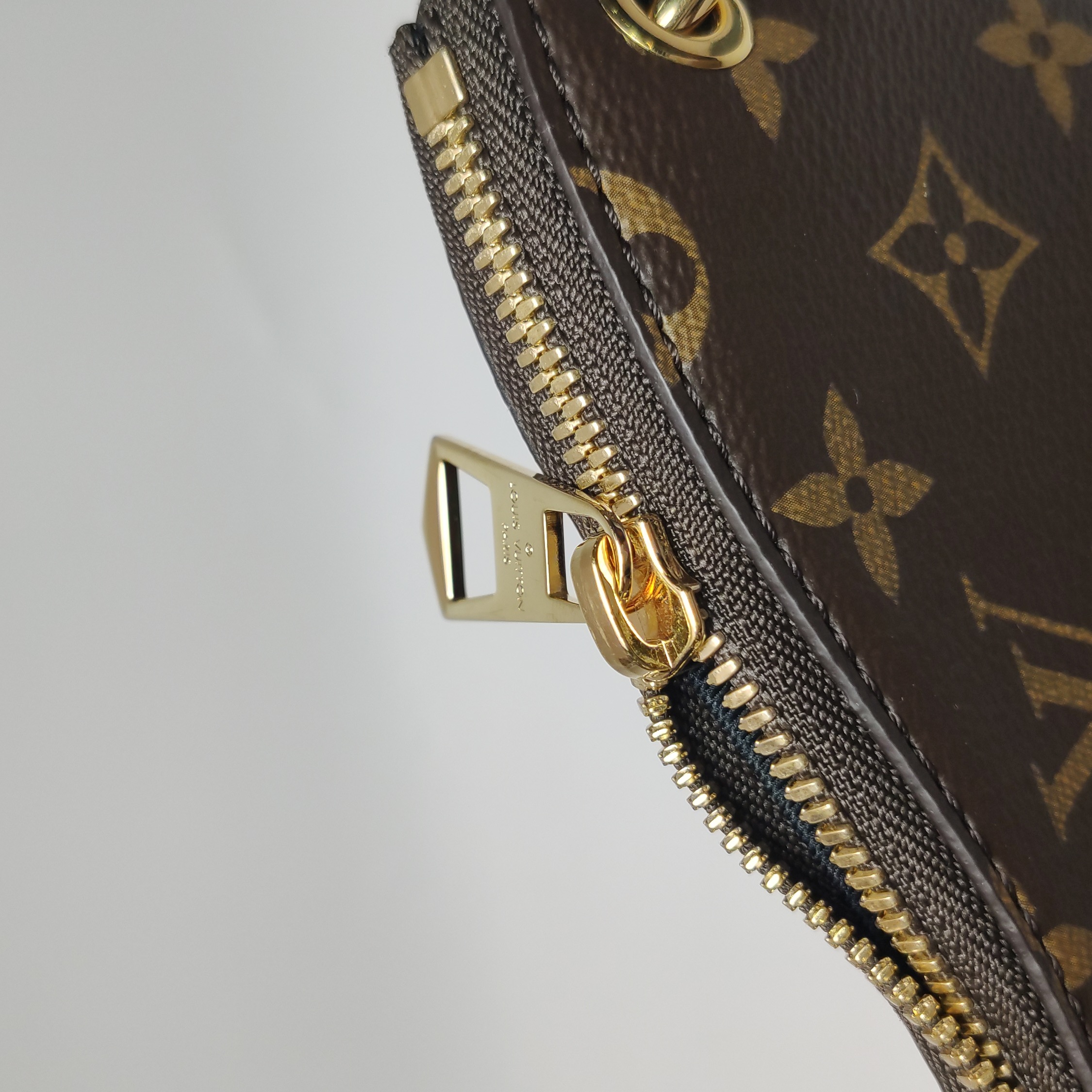 Louis Vuitton(LV) Odeon NM Handbag Monogram Canvas PM — photo 9 of 18