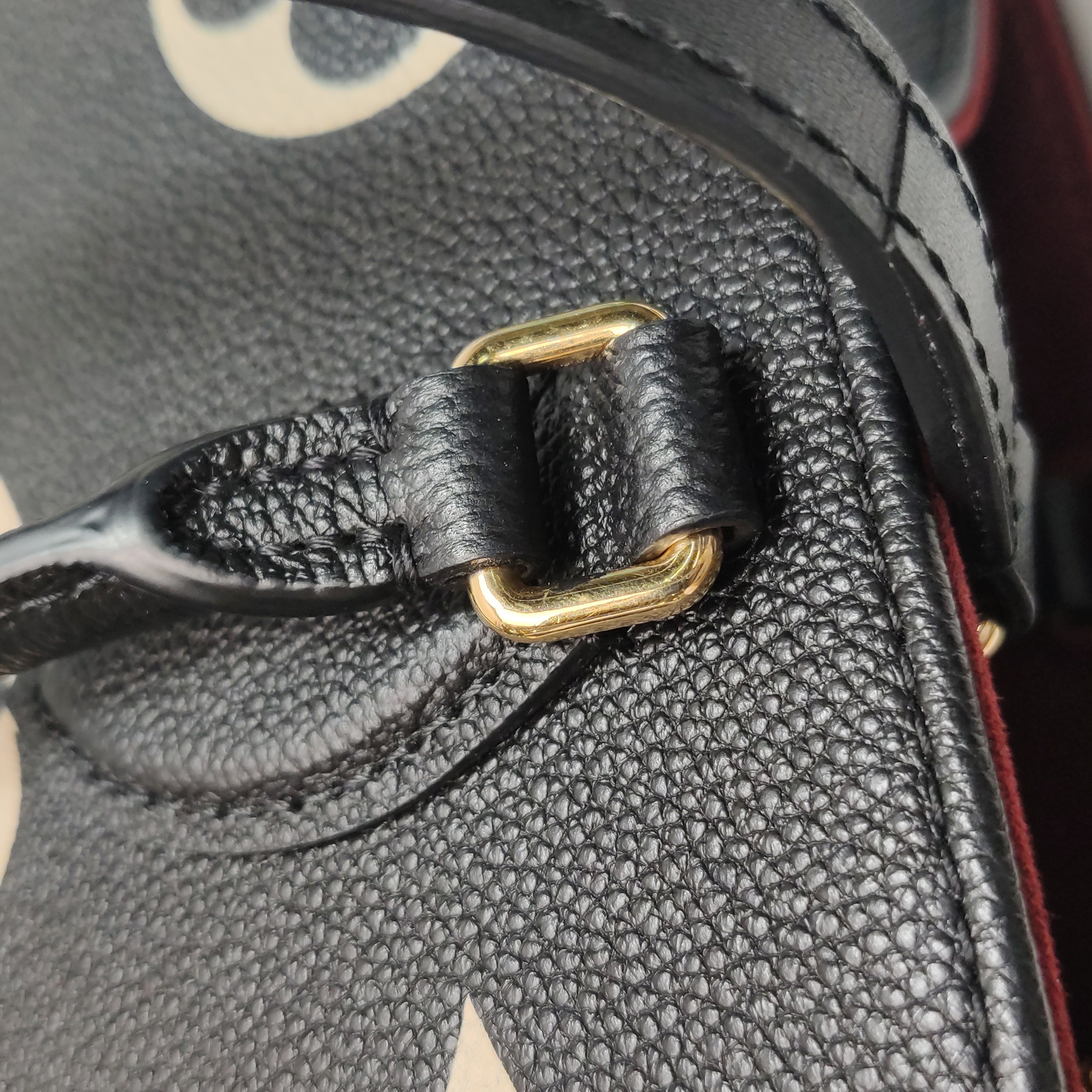 Louis Vuitton(LV) OnTheGo Tote Bicolor Monogram Empreinte Giant MM — photo 11 of 15