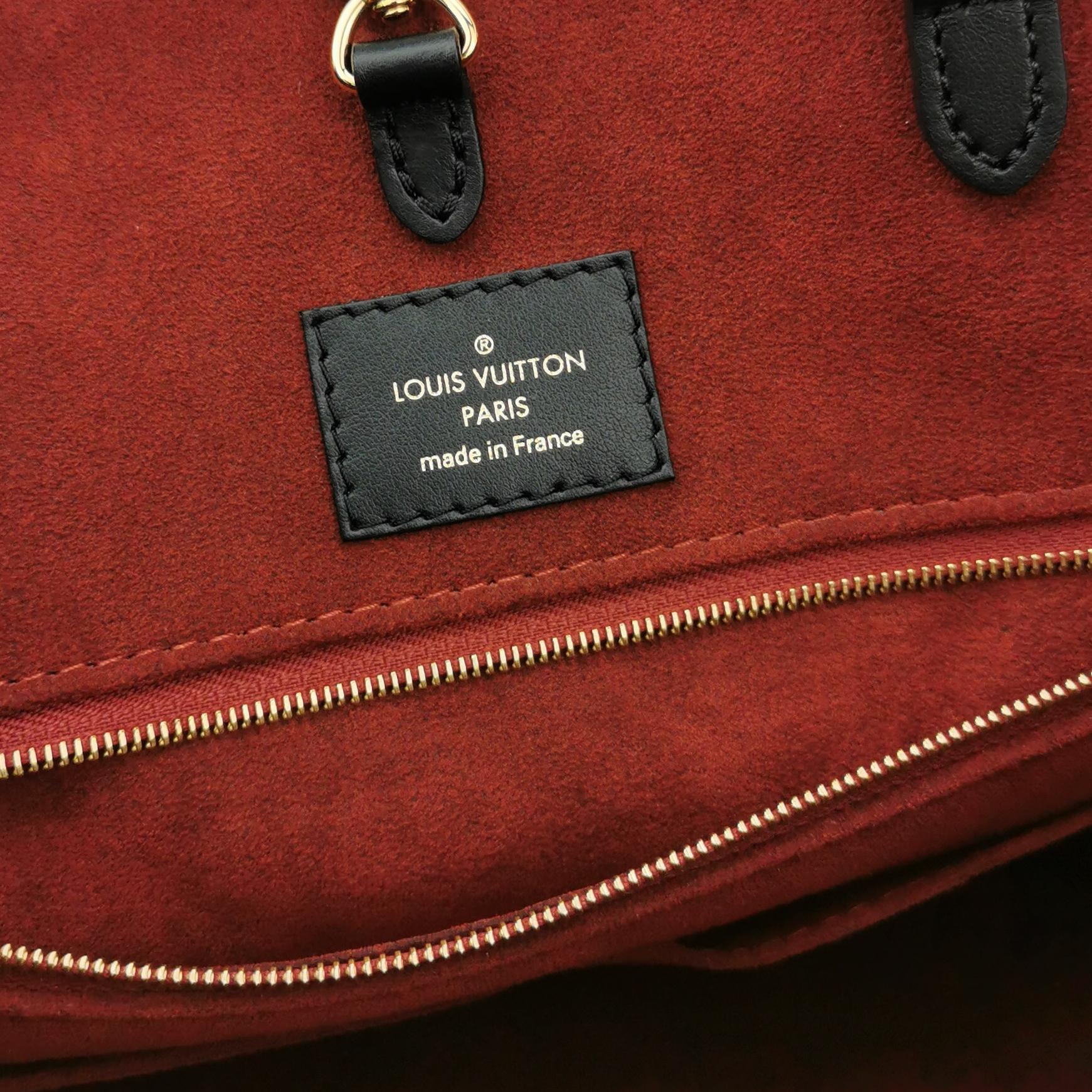 Louis Vuitton(LV) OnTheGo Tote Bicolor Monogram Empreinte Giant MM — photo 8 of 14