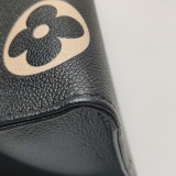 Louis Vuitton(LV) OnTheGo Tote Bicolor Monogram Empreinte Giant MM — thumbnail 12